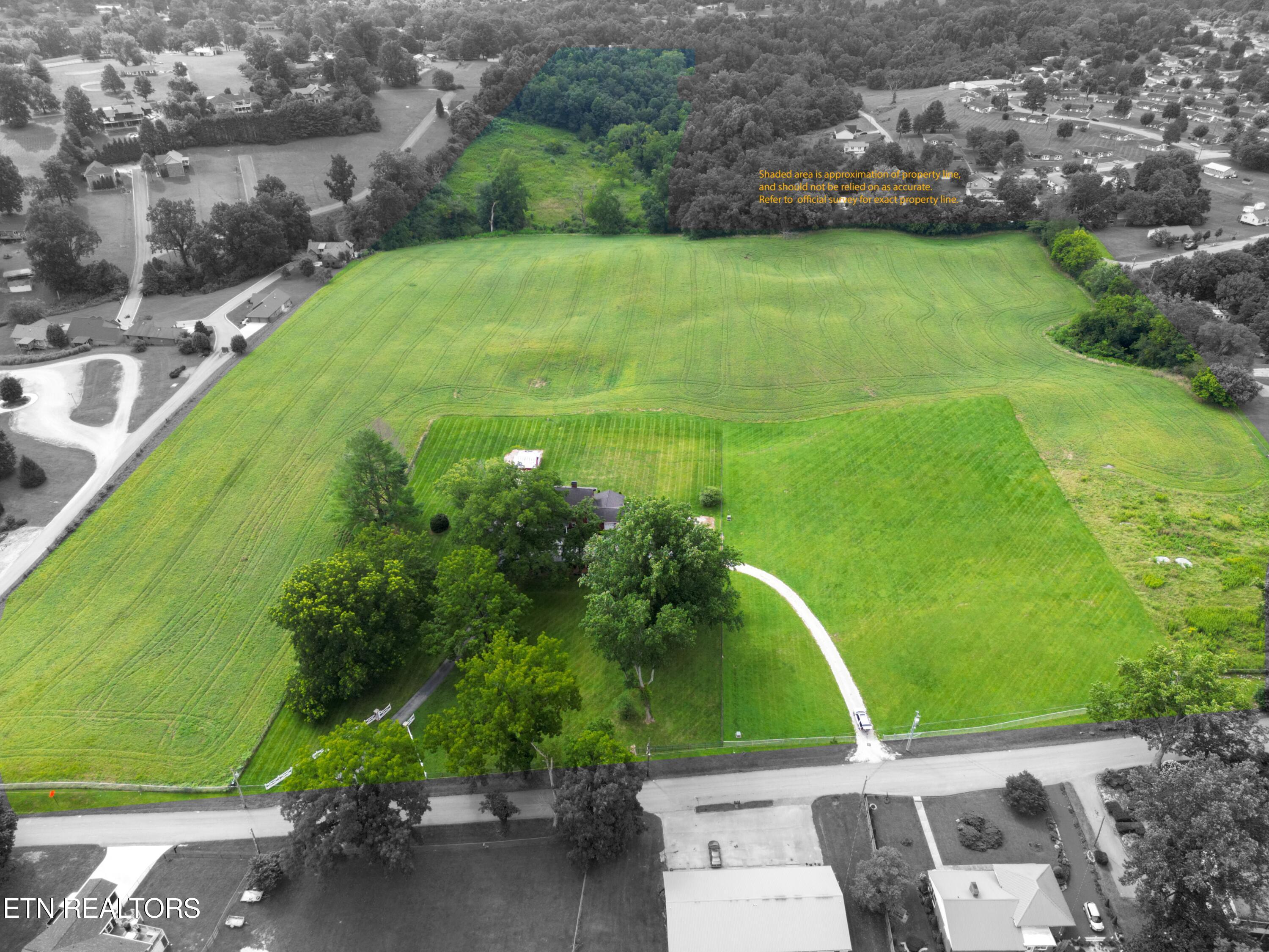 1120 E Elm St, LaFollette