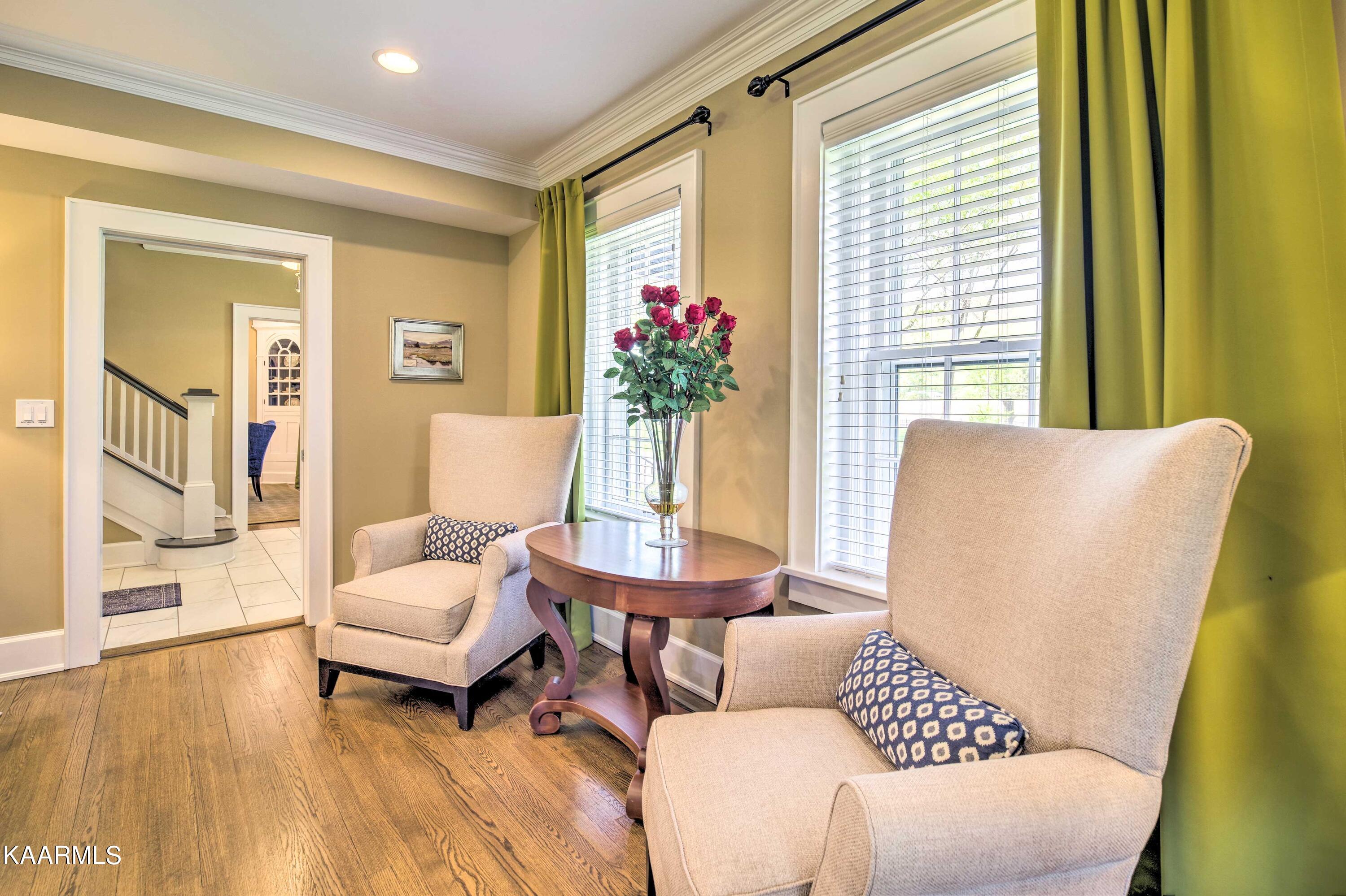 1120 E Elm St, LaFollette