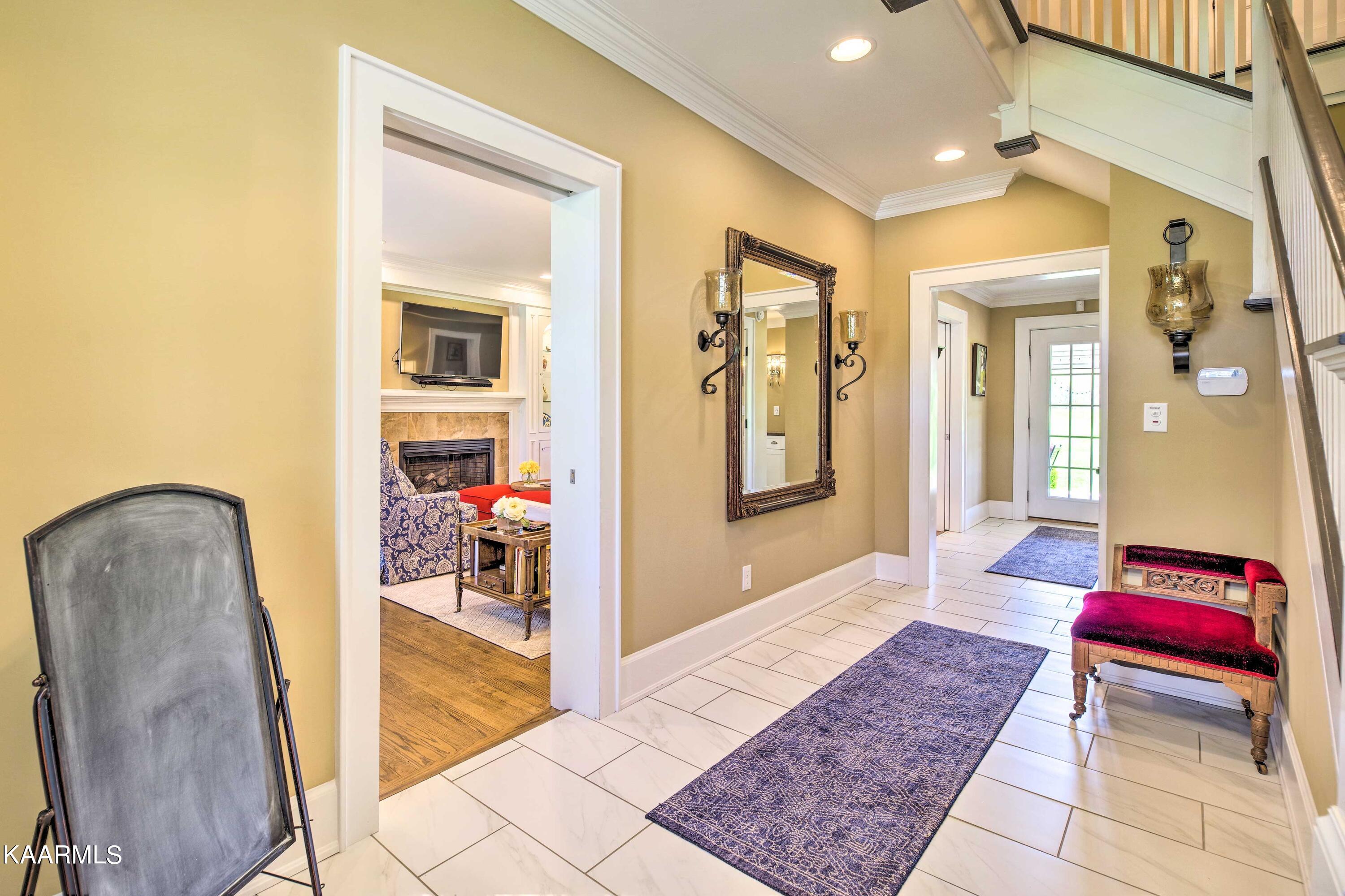 1120 E Elm St, LaFollette