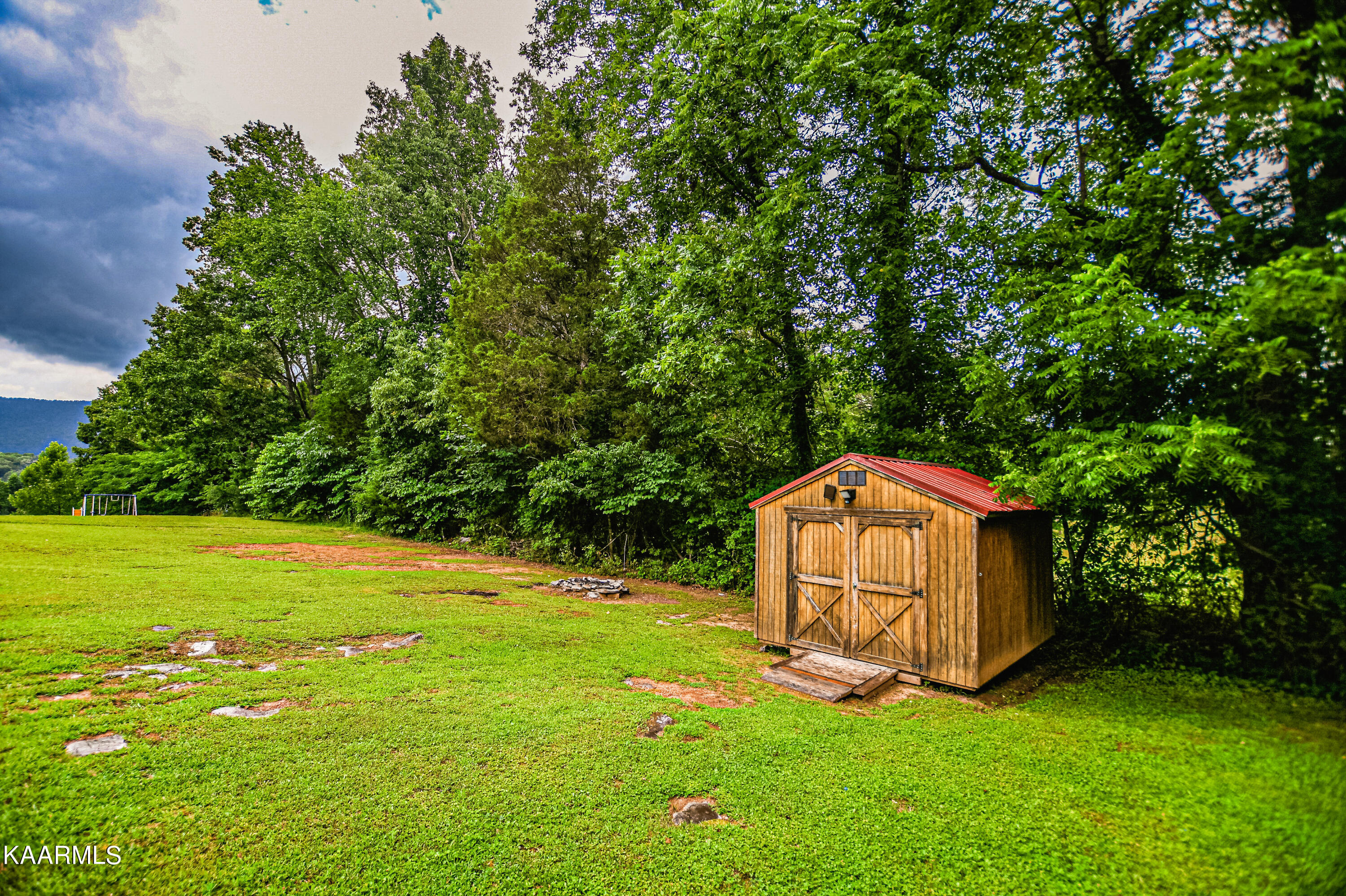 187 Sandy Circle, LaFollette