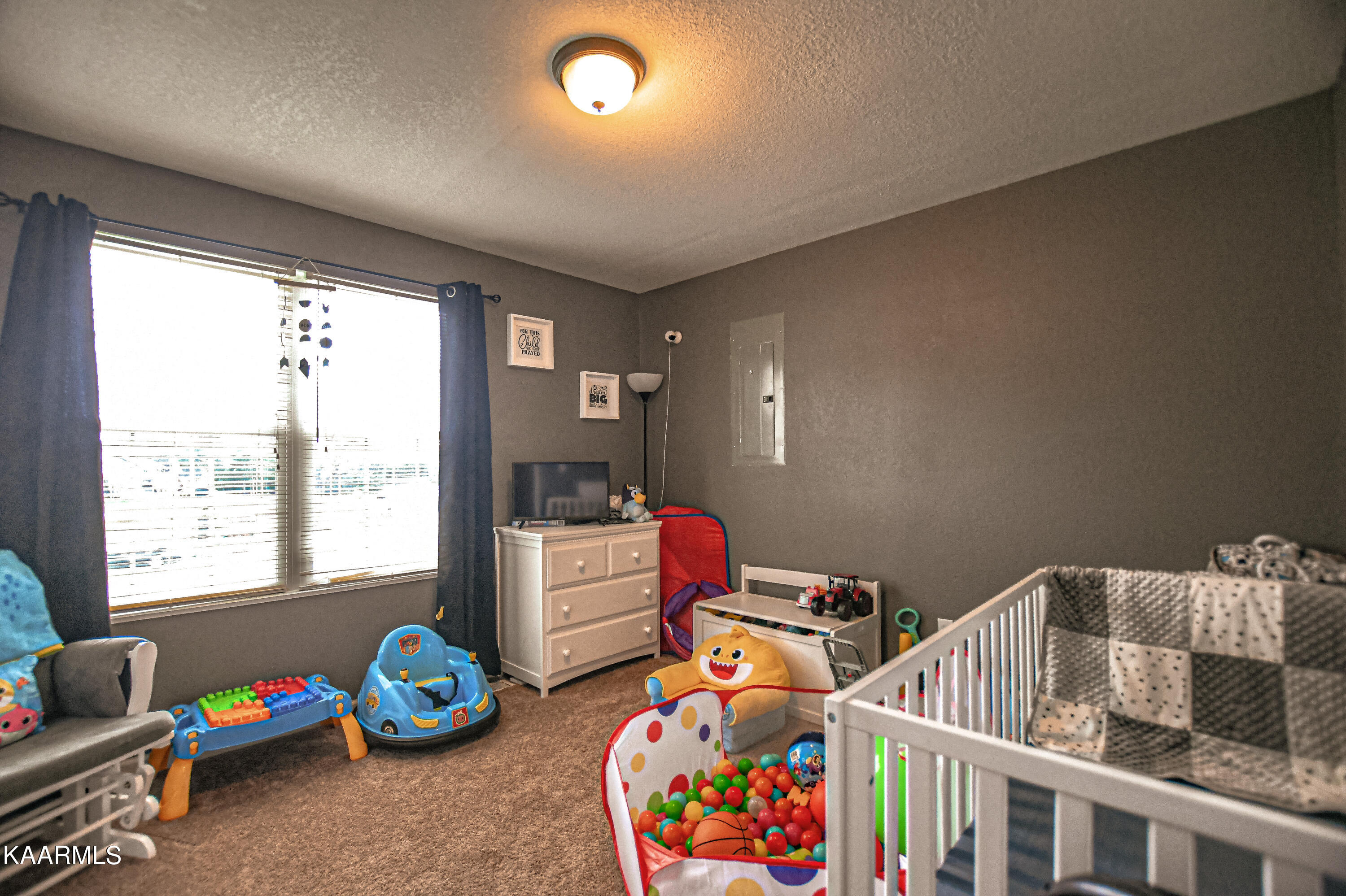 187 Sandy Circle, LaFollette