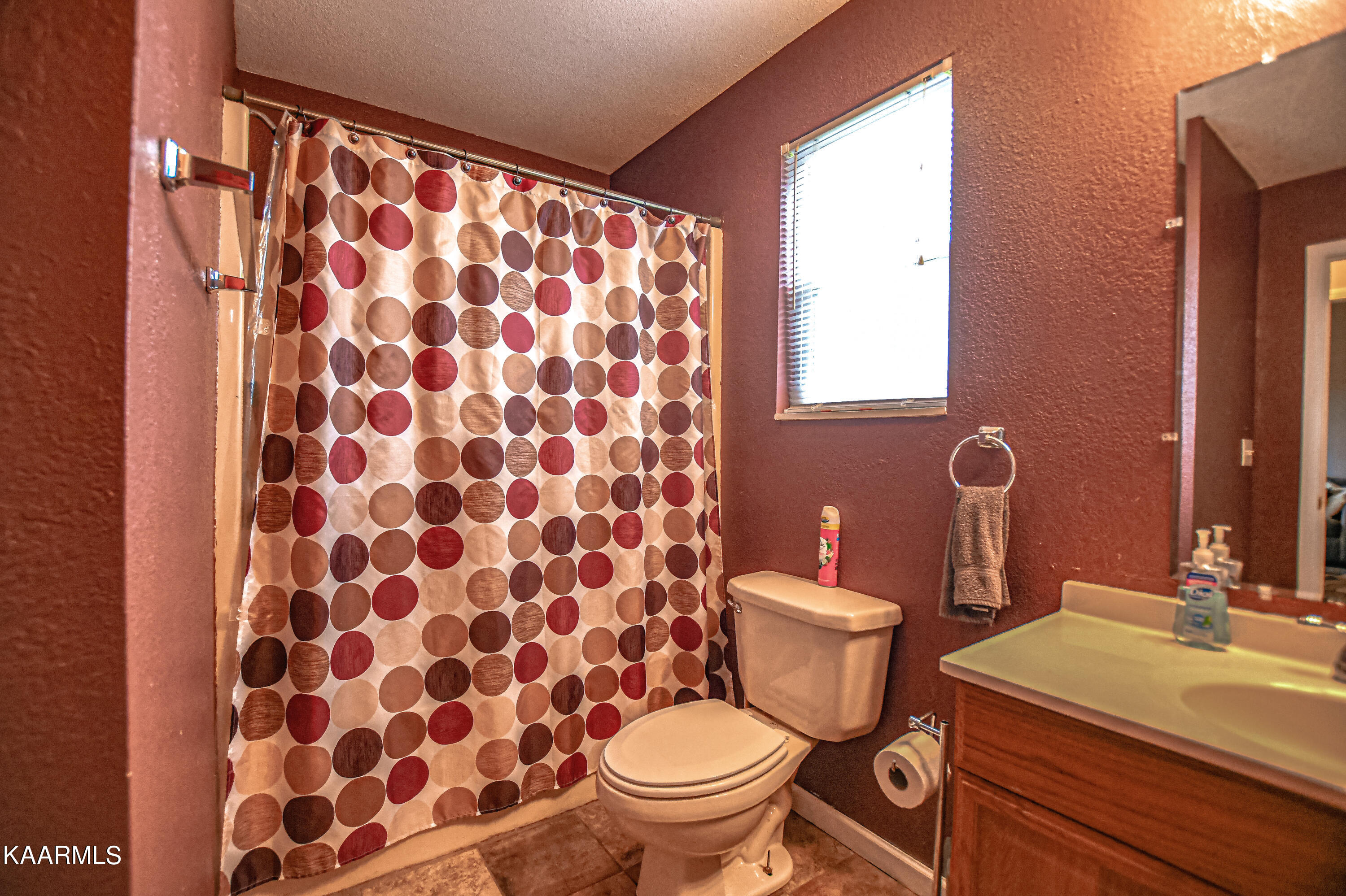 187 Sandy Circle, LaFollette