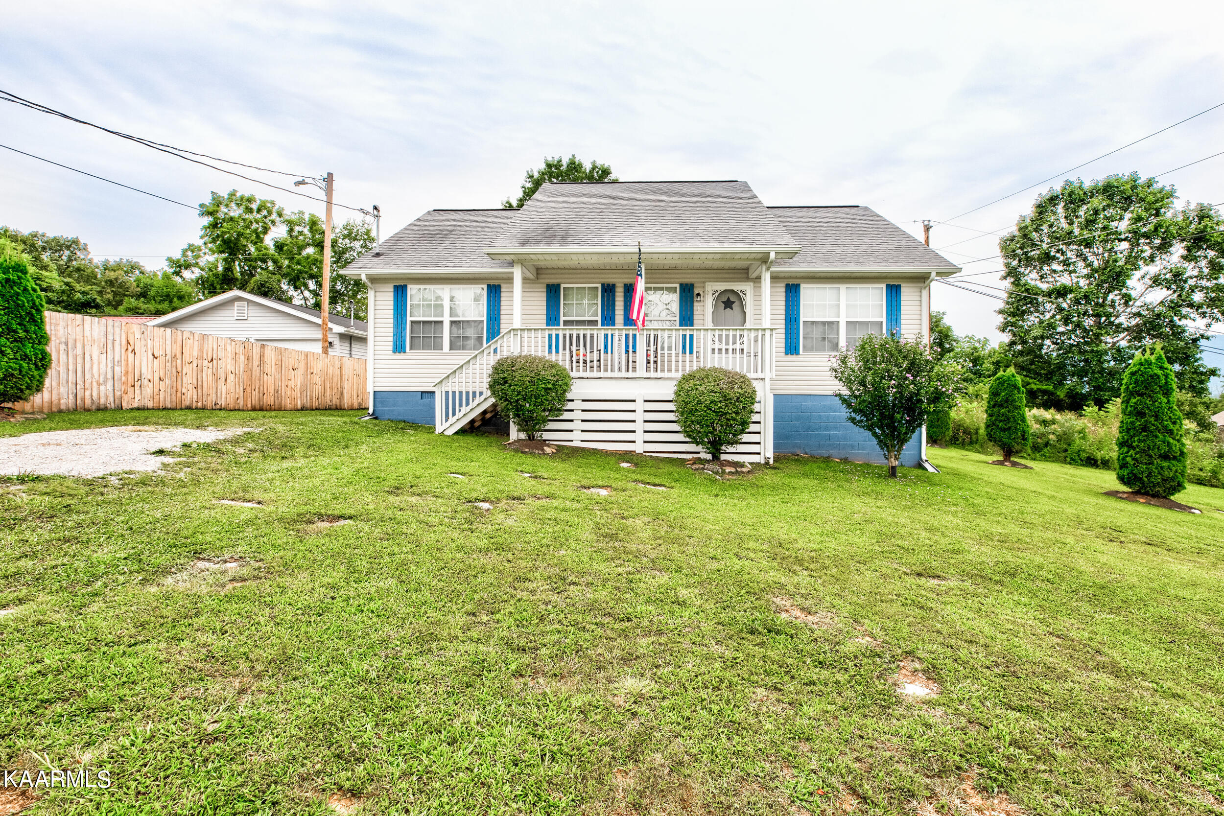 202 Sandy Circle, LaFollette