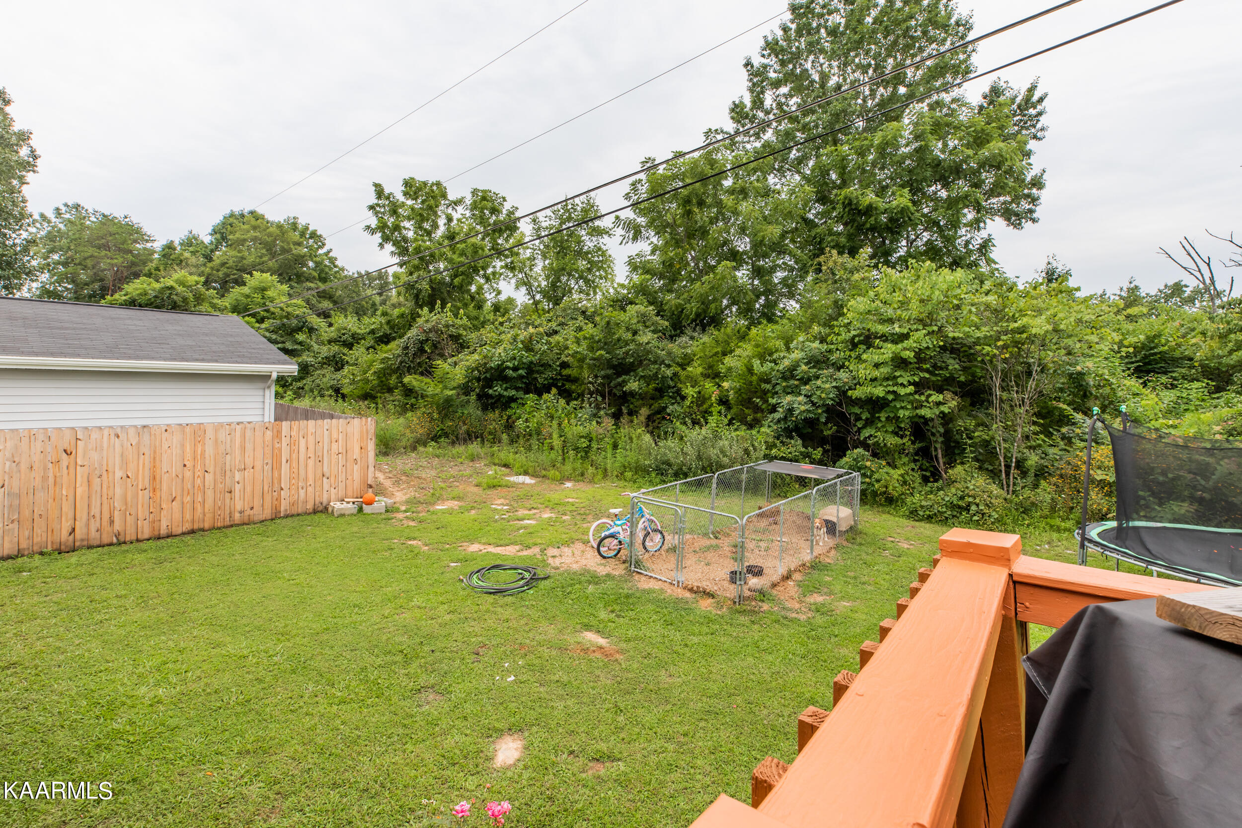 202 Sandy Circle, LaFollette