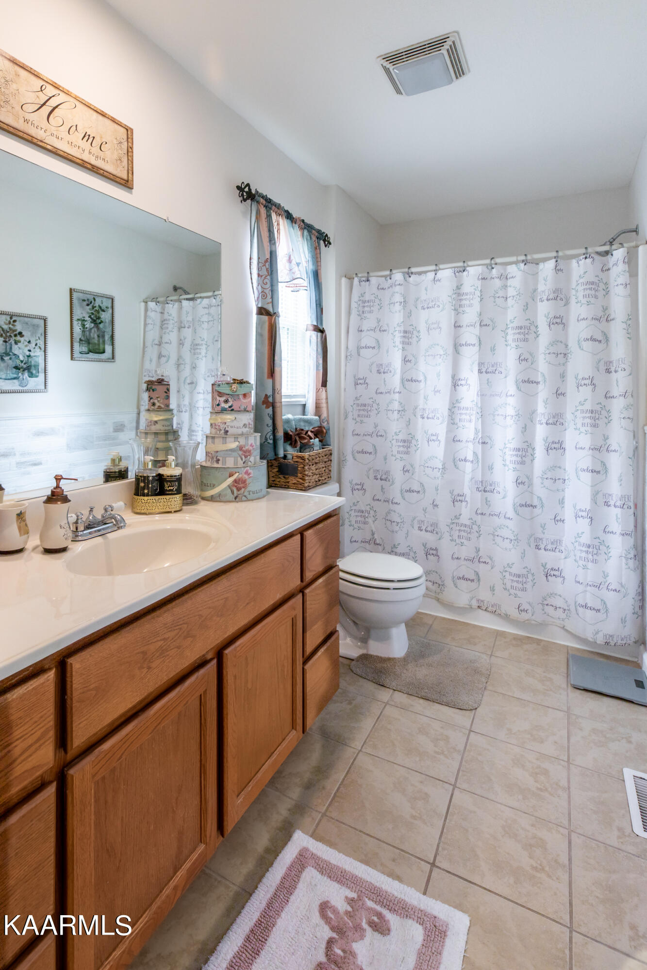 202 Sandy Circle, LaFollette