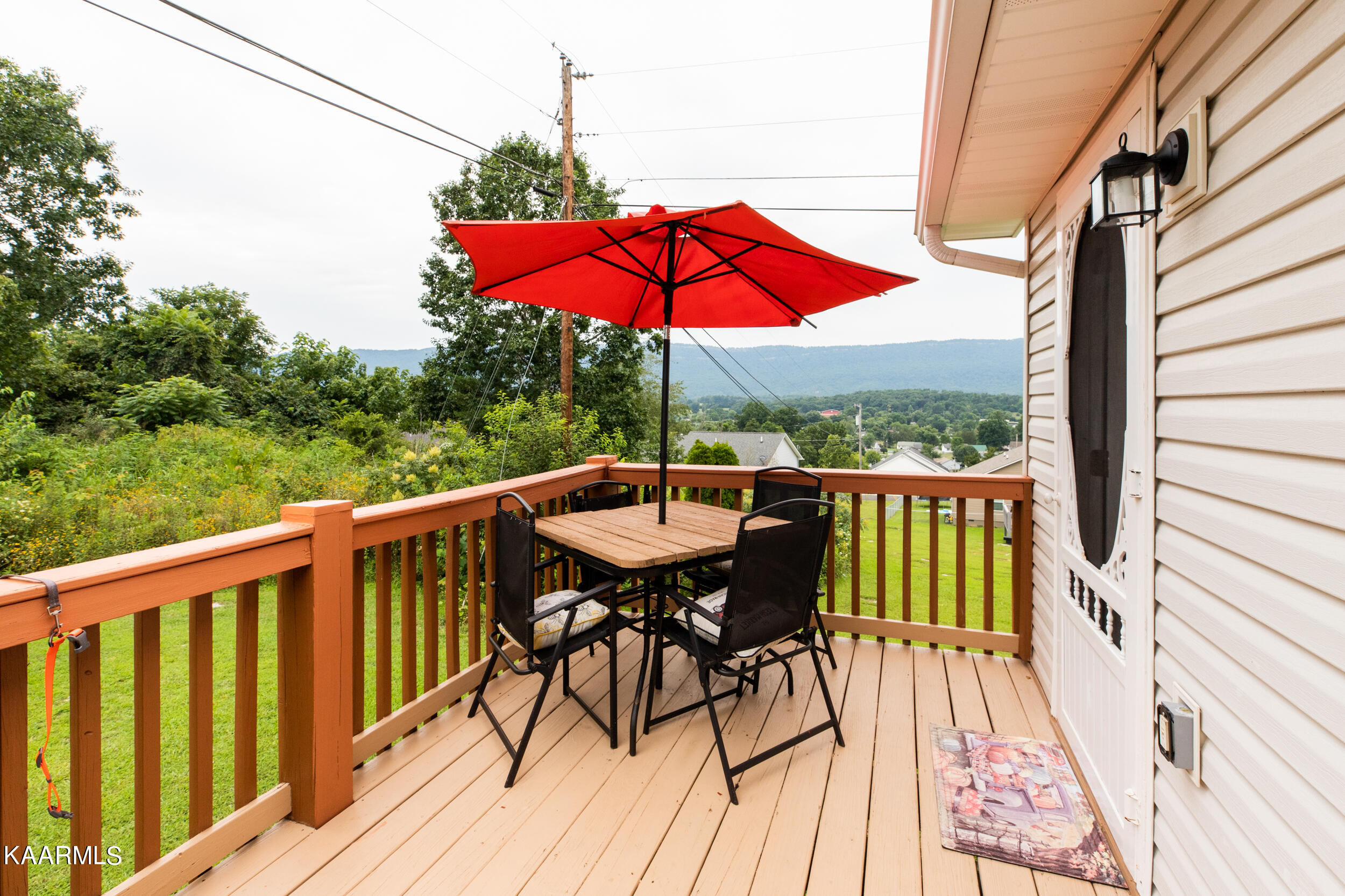 202 Sandy Circle, LaFollette