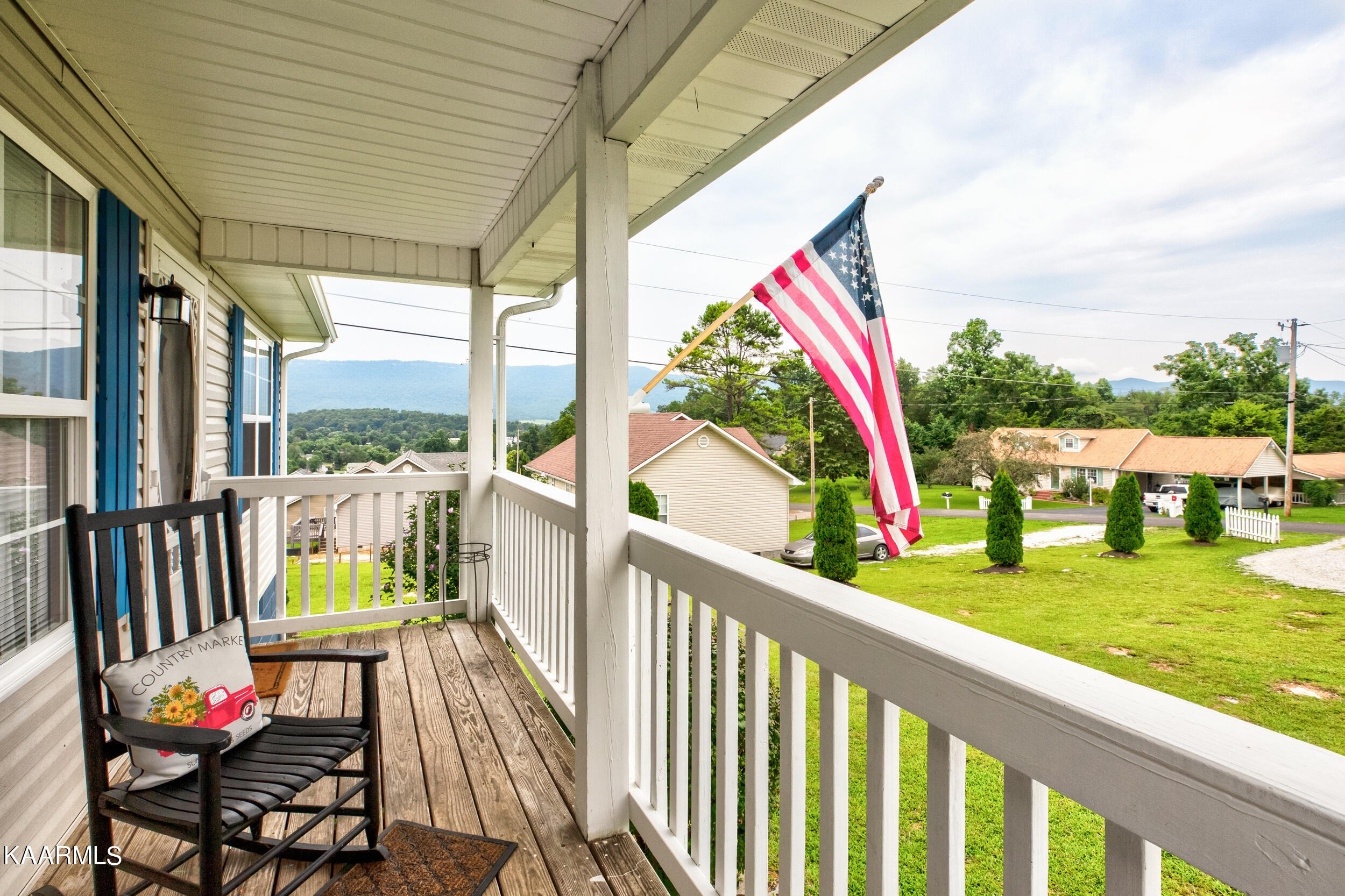 202 Sandy Circle, LaFollette