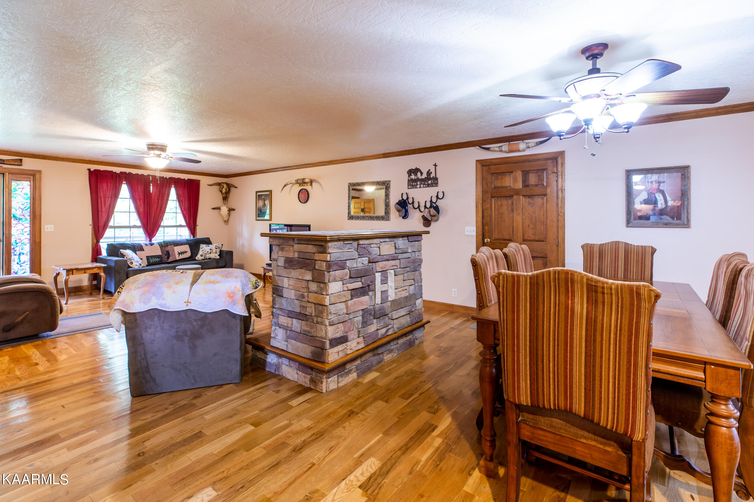 399 Lynch Hollow Rd, LaFollette