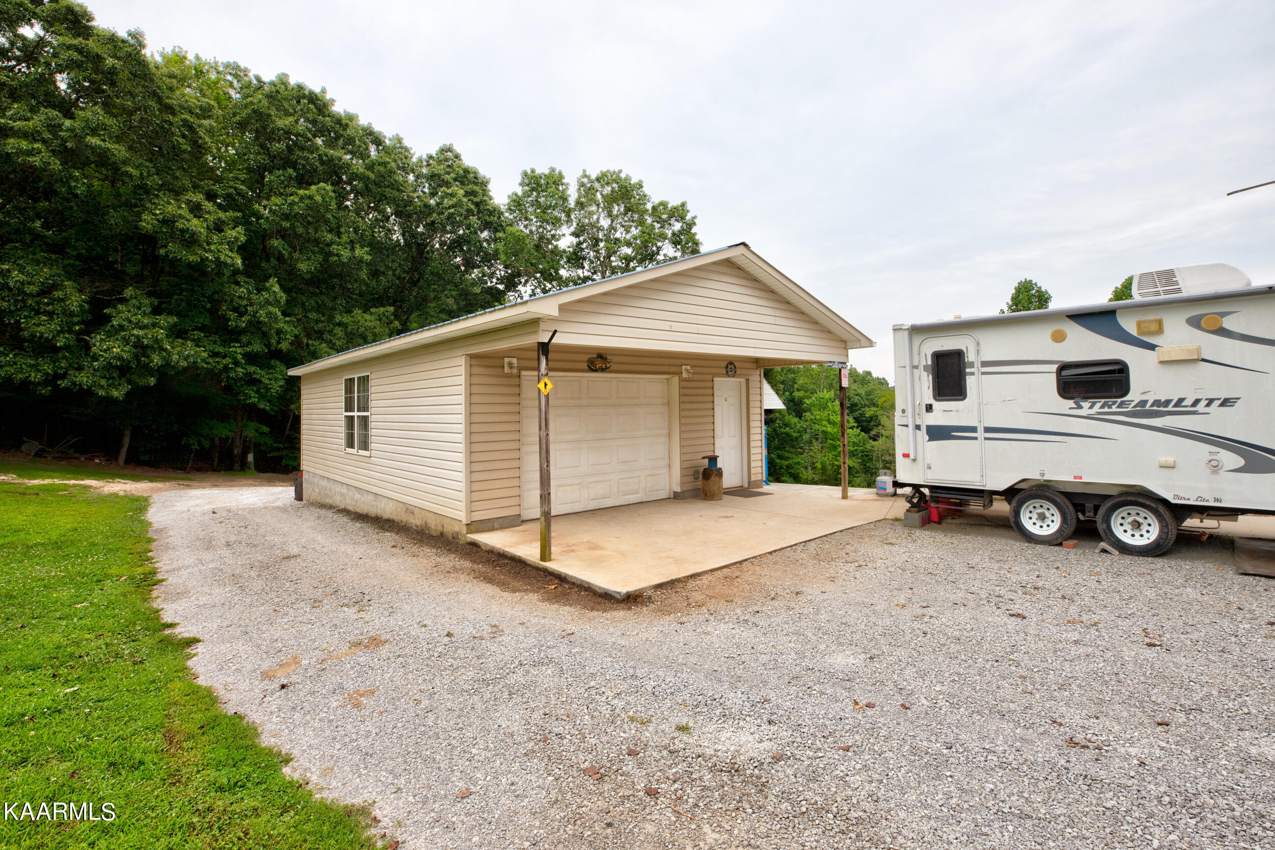 399 Lynch Hollow Rd, LaFollette