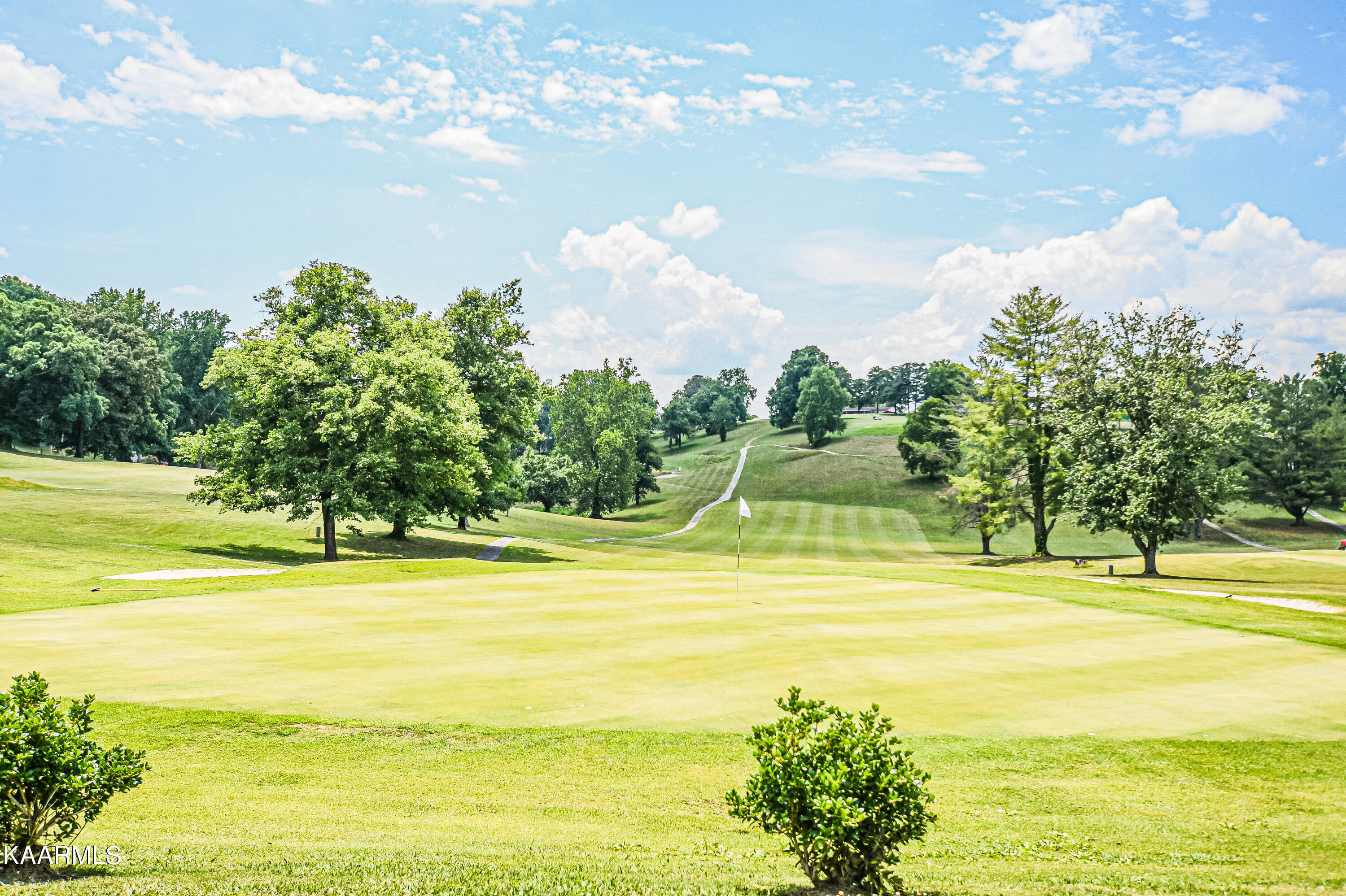 Fairway Drive, LaFollette