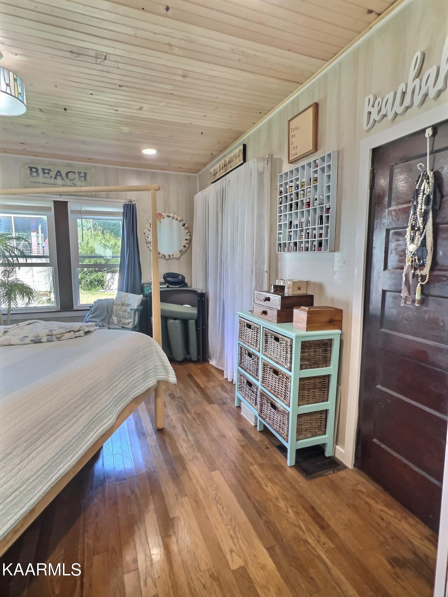 803 W Beech St, LaFollette