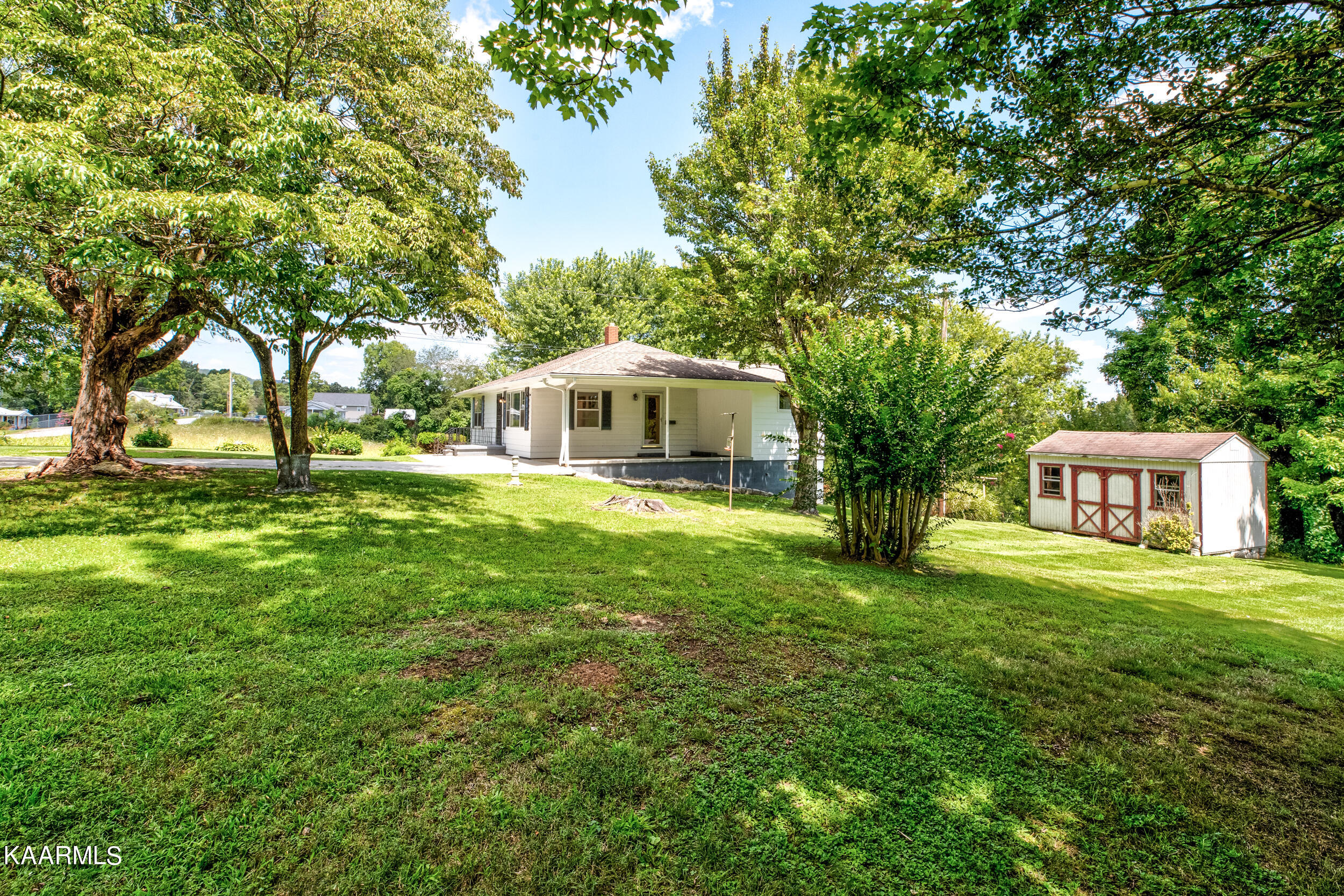 807 Rose Hill Drive, LaFollette