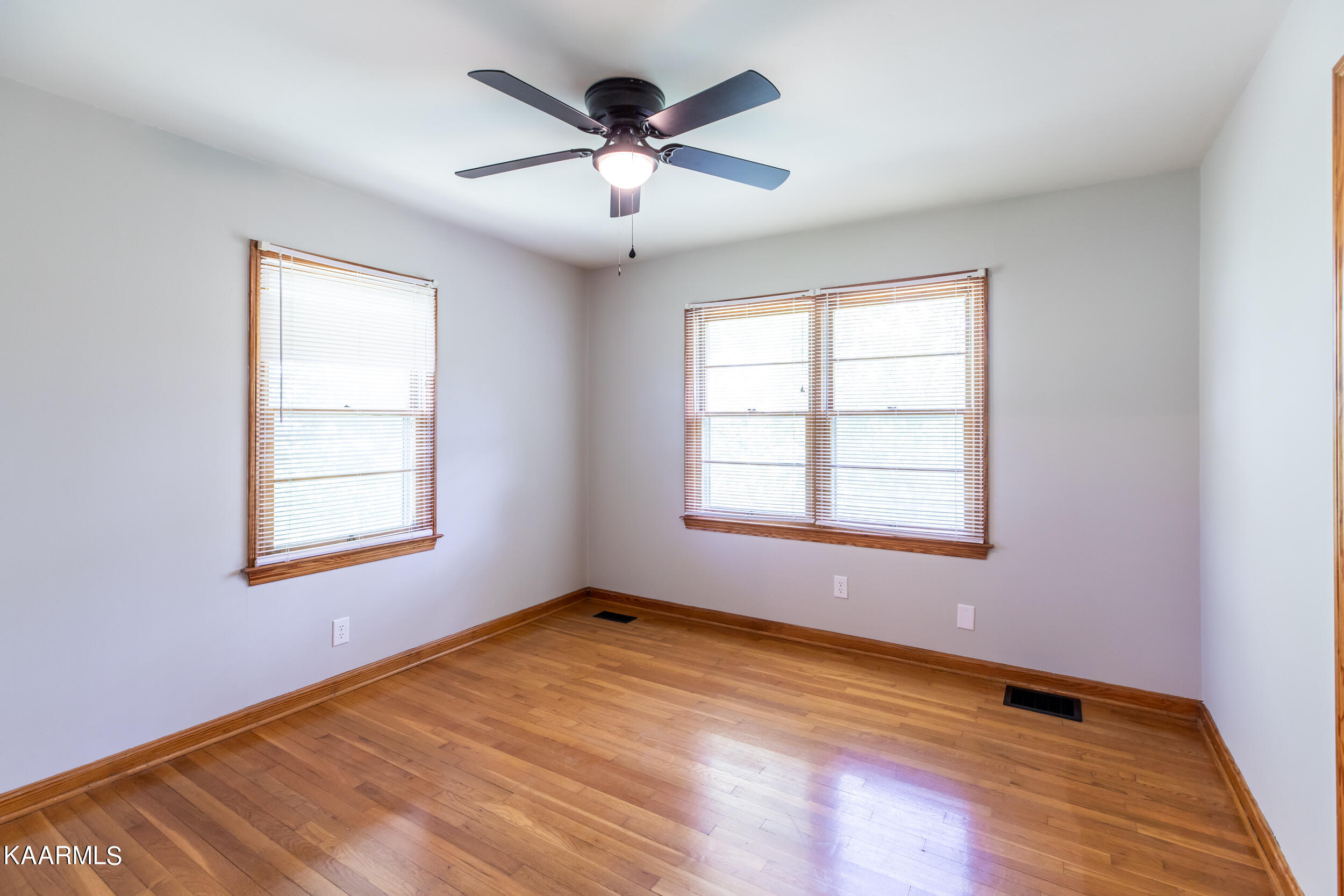 807 Rose Hill Drive, LaFollette