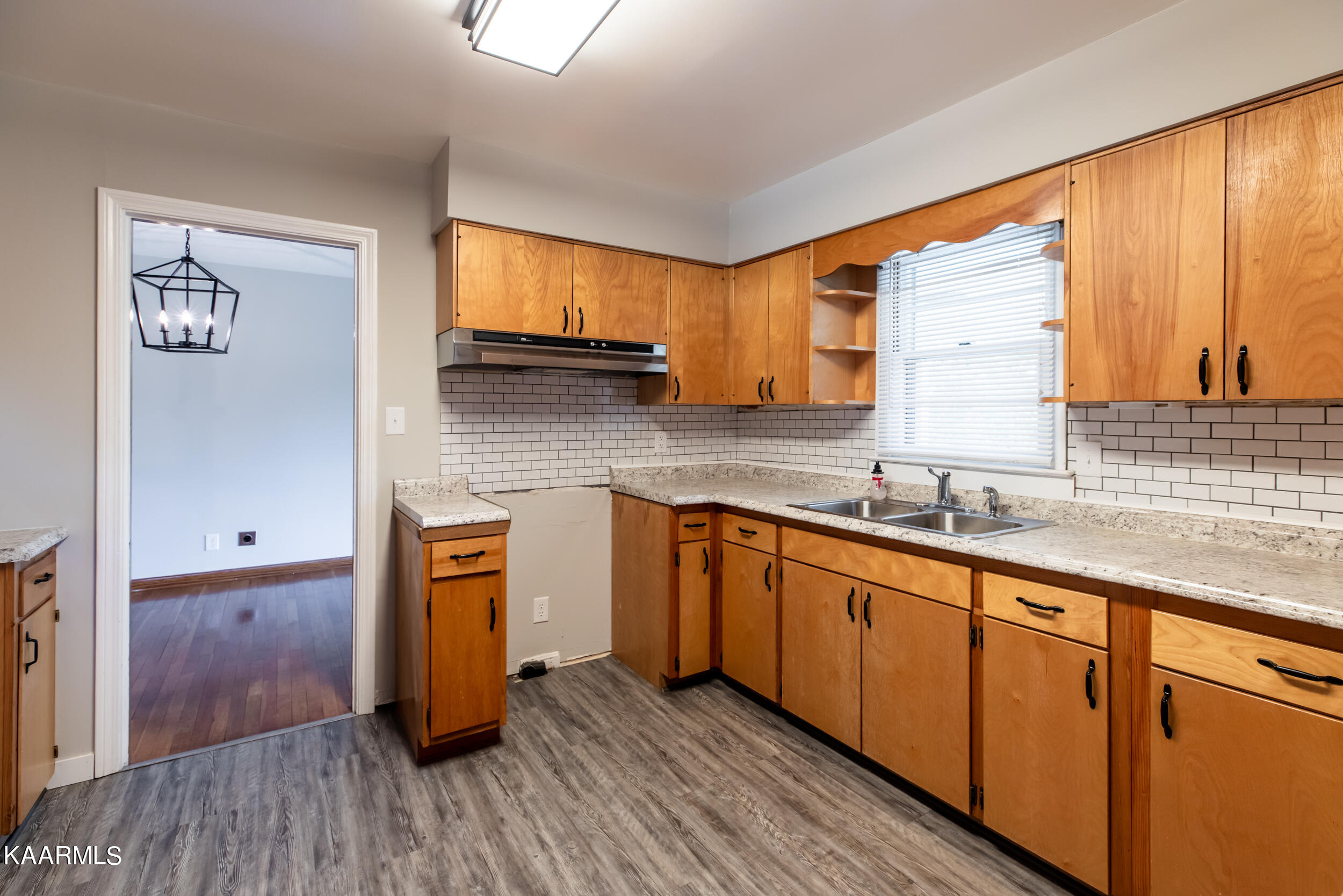 807 Rose Hill Drive, LaFollette