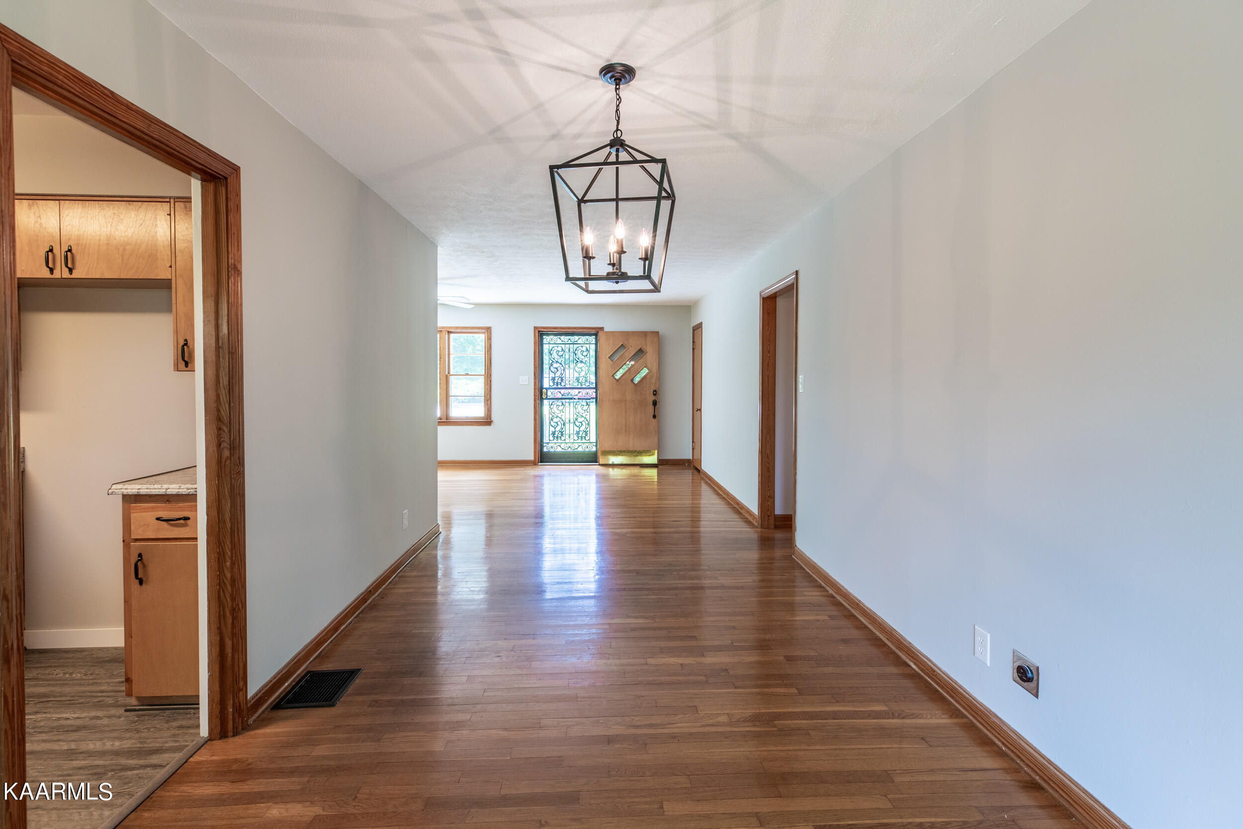 807 Rose Hill Drive, LaFollette