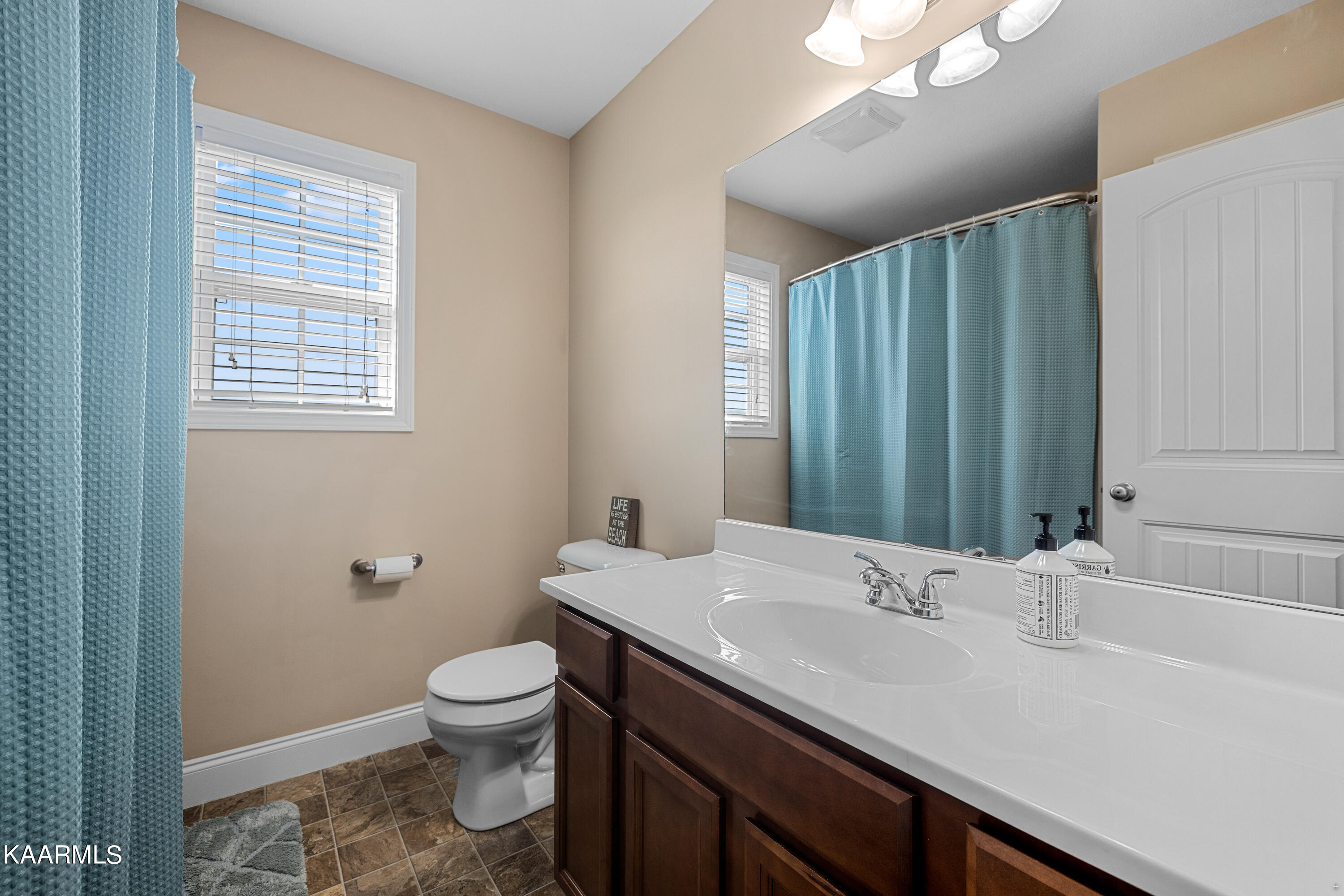 1750 Point Wood Drive