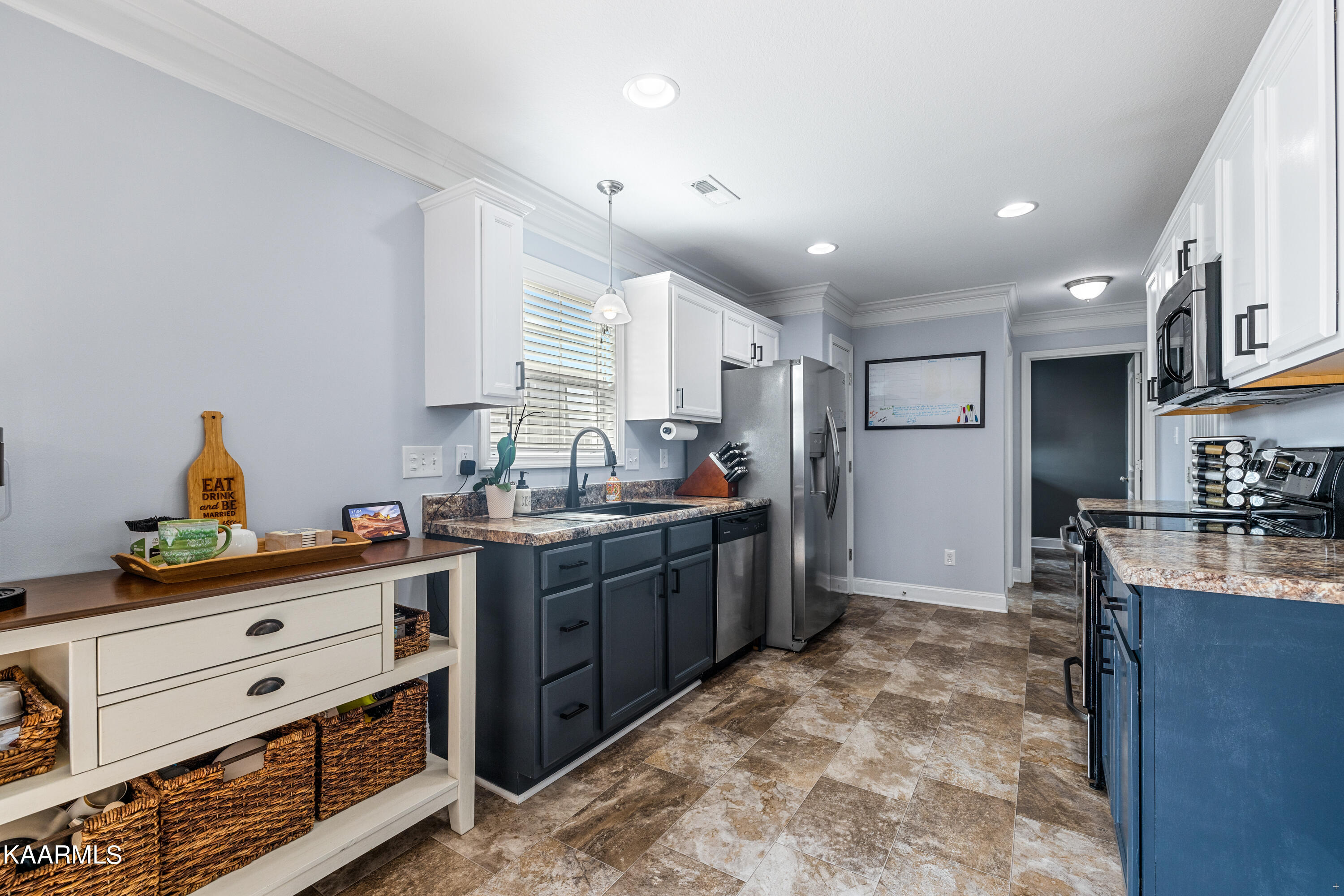 1750 Point Wood Drive