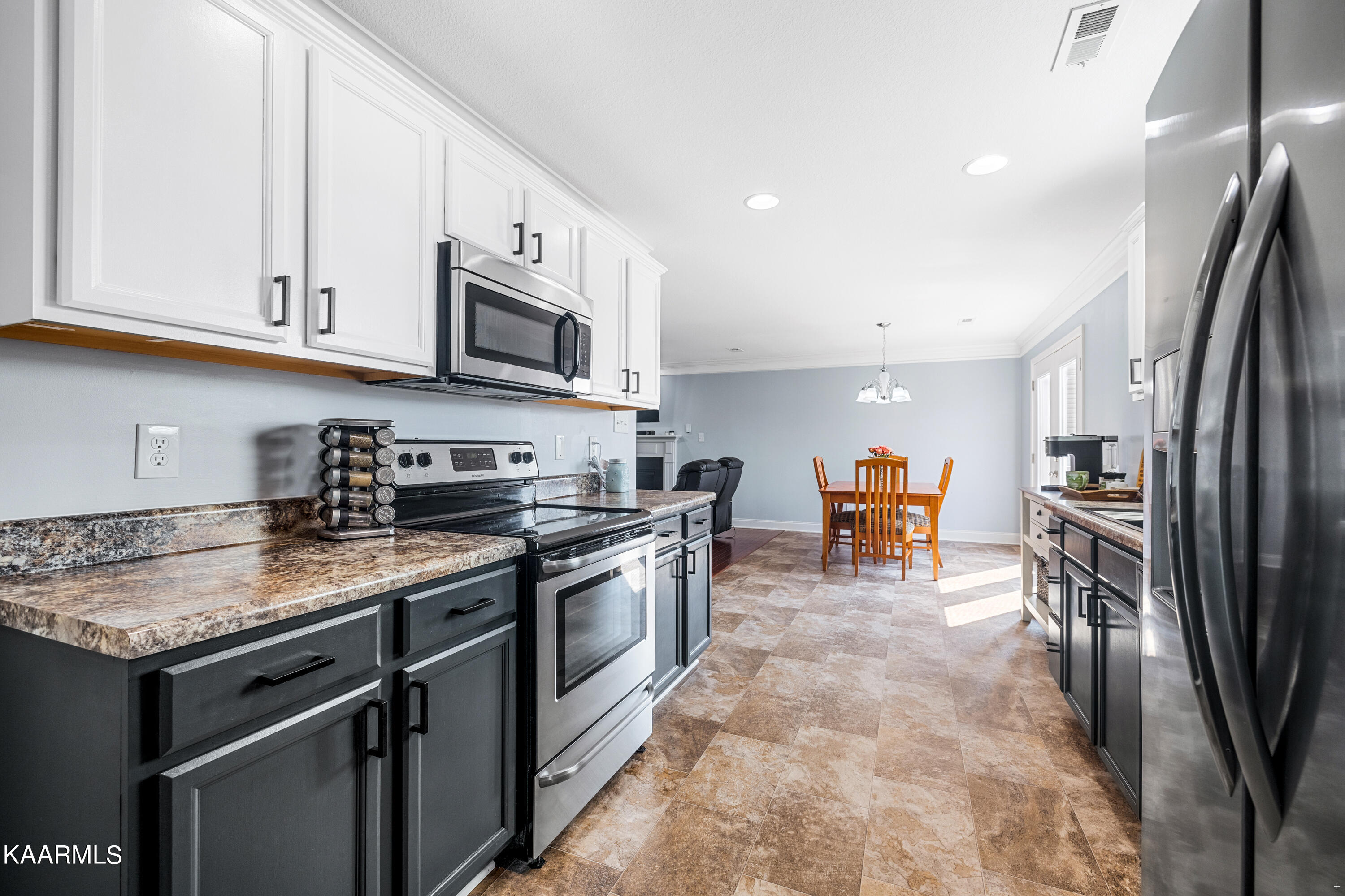 1750 Point Wood Drive