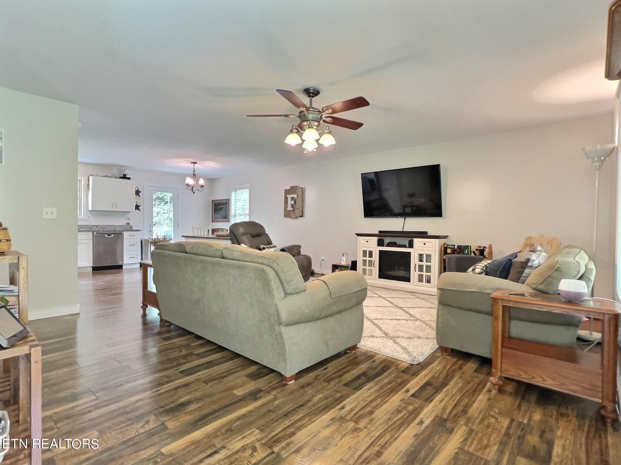 1119 Low Gap Rd, LaFollette