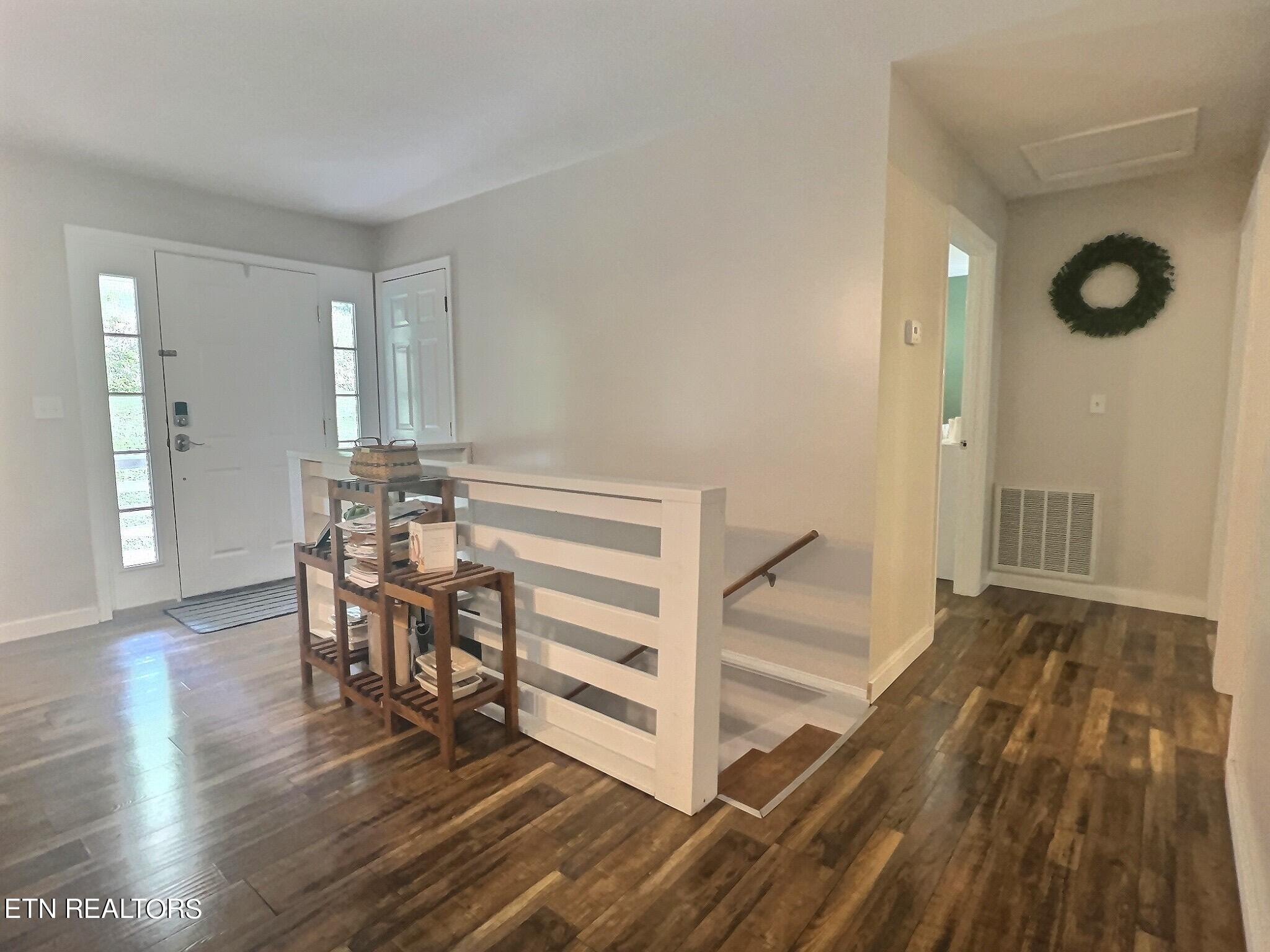 1119 Low Gap Rd, LaFollette