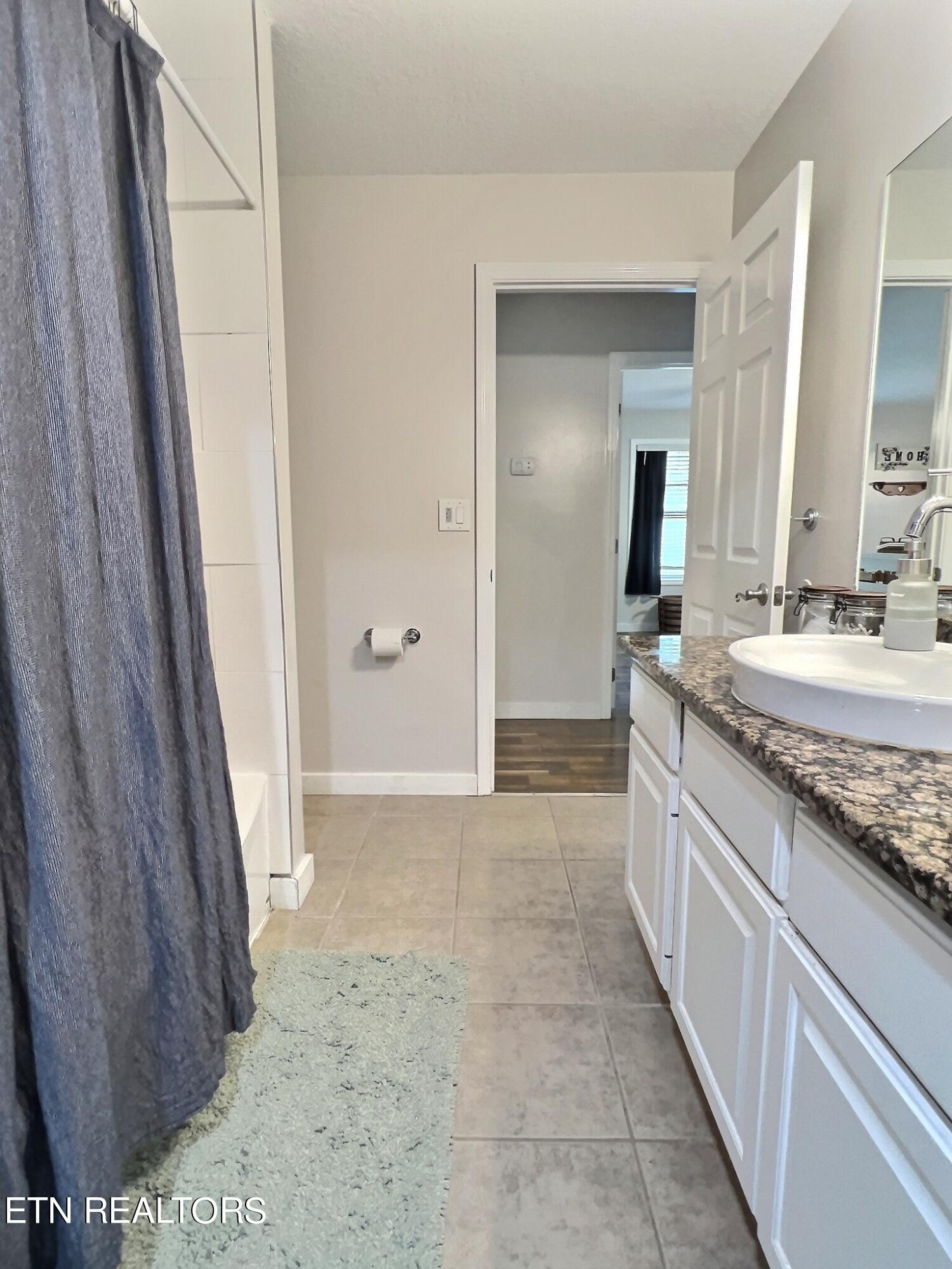 1119 Low Gap Rd, LaFollette