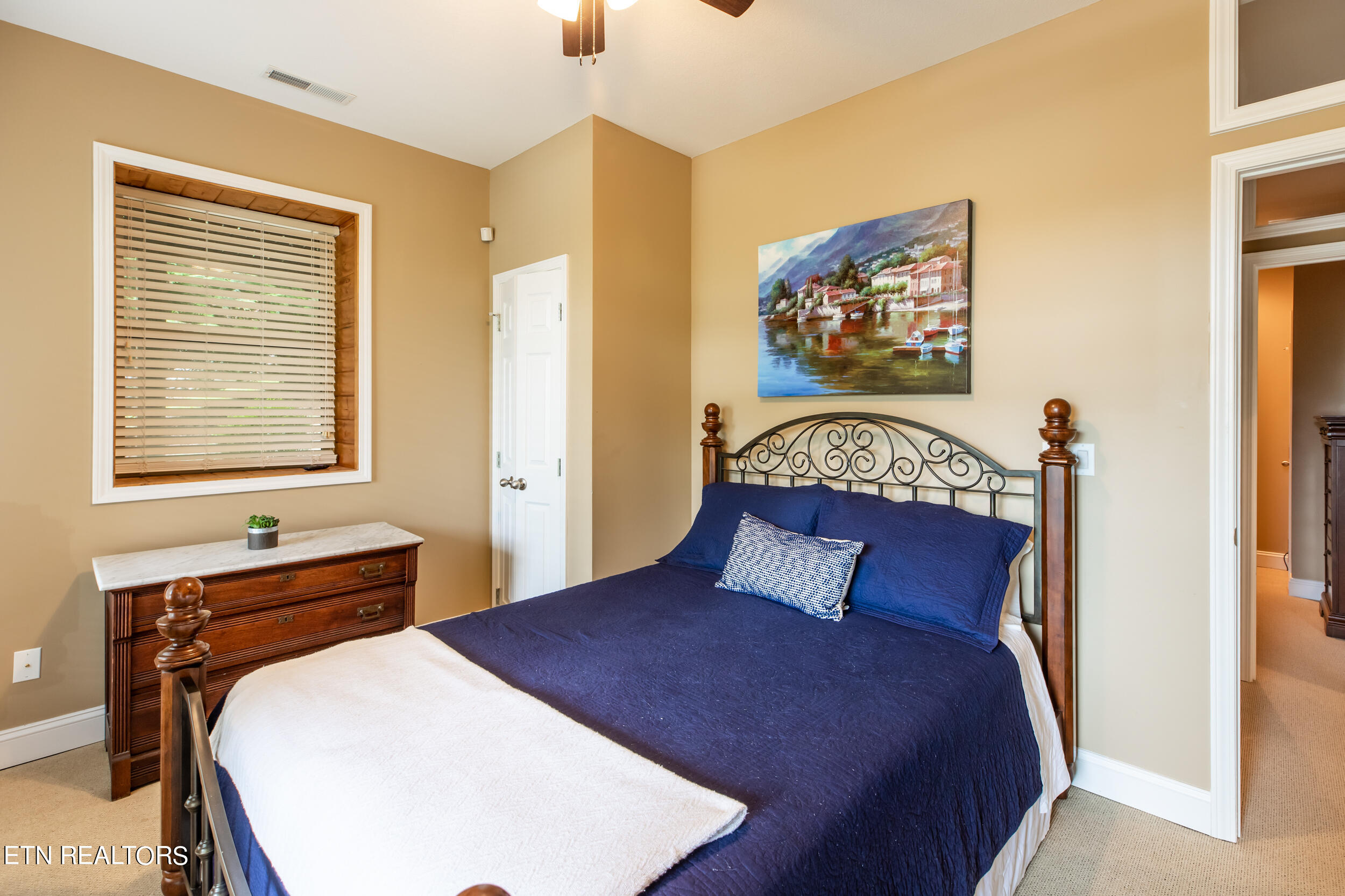 765 Deerfield Way, LaFollette