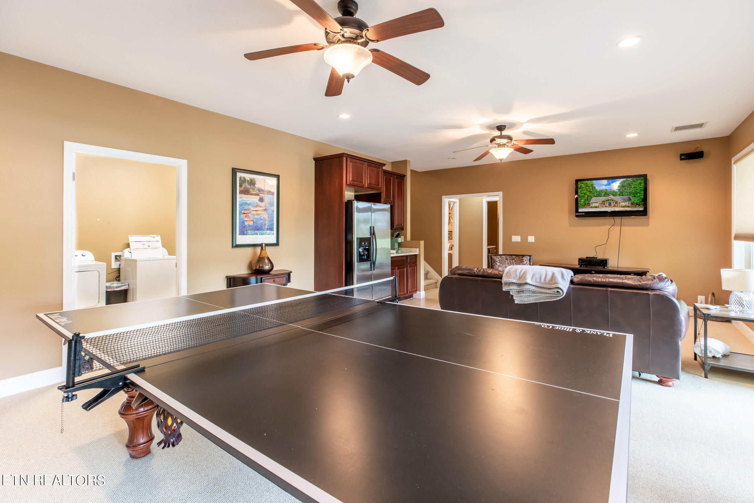 765 Deerfield Way, LaFollette