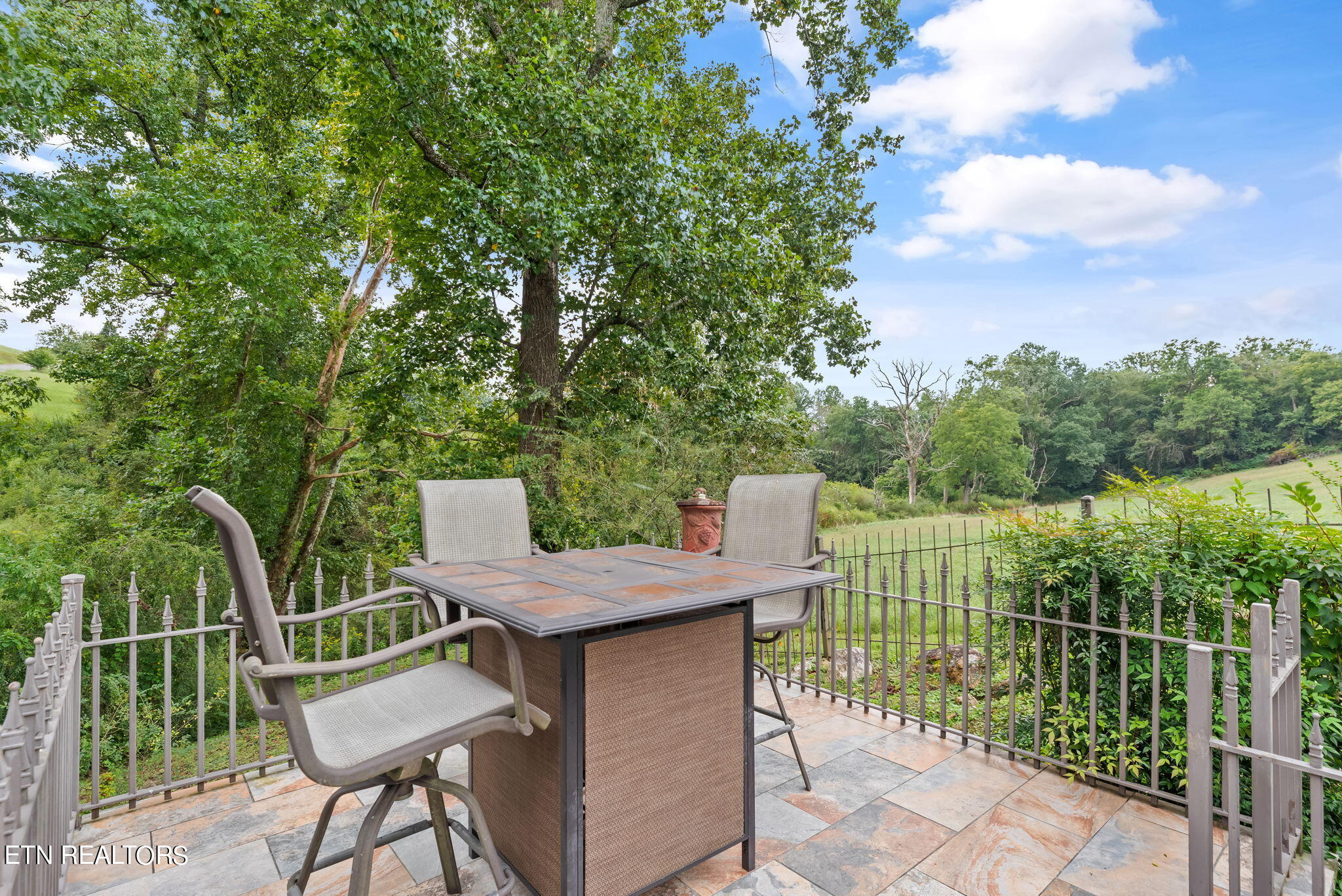 108 Oak Trace Lane, LaFollette