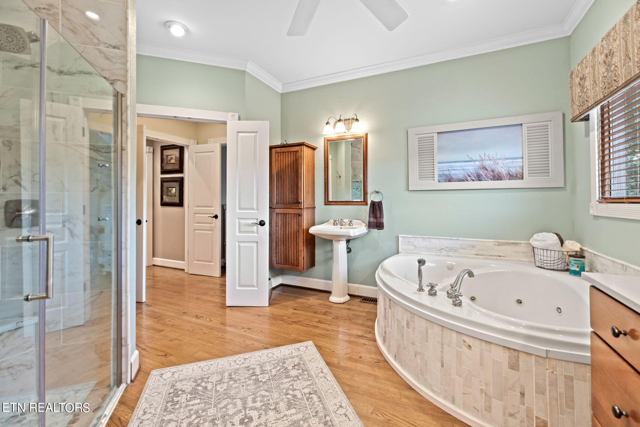 108 Oak Trace Lane, LaFollette