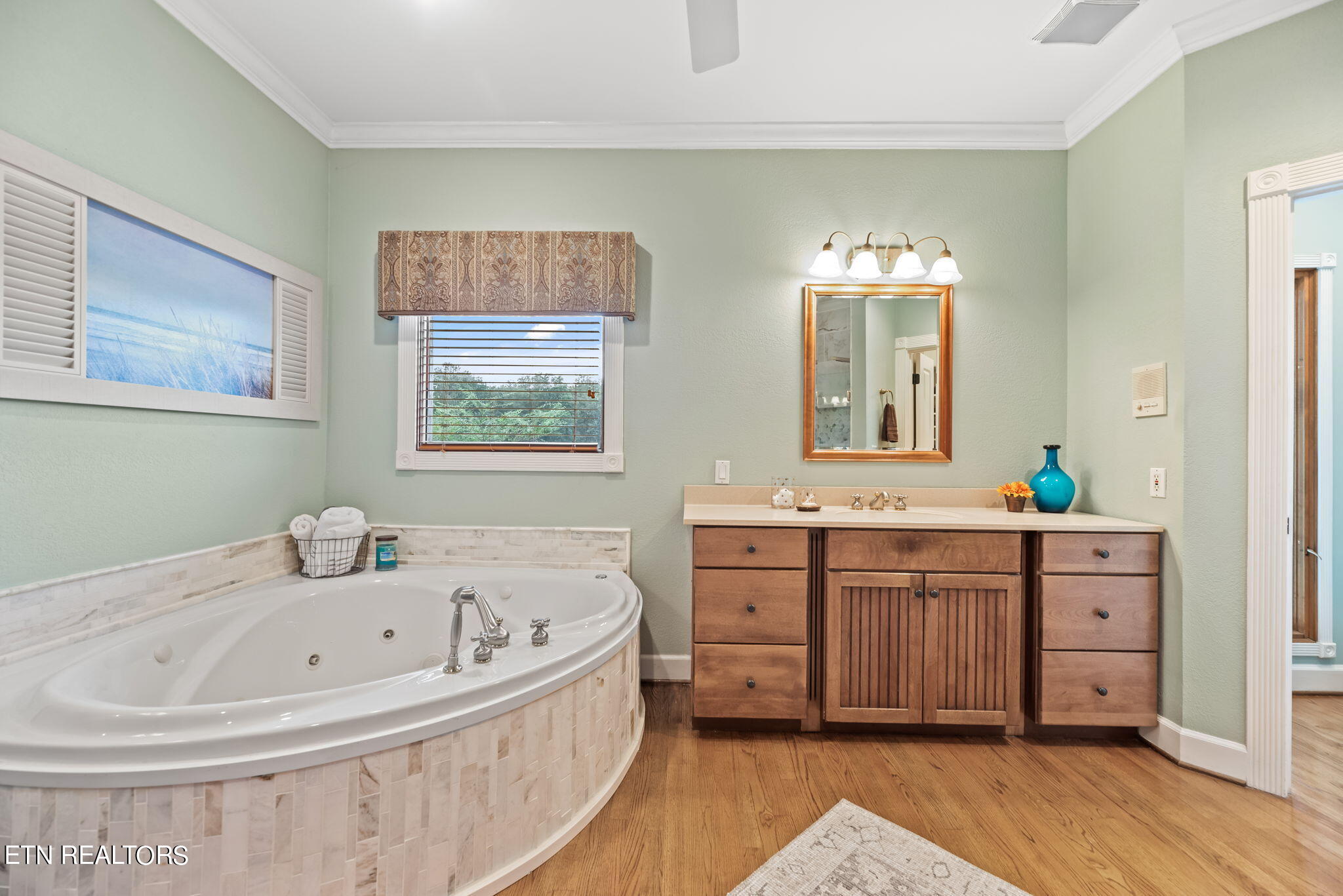 108 Oak Trace Lane, LaFollette