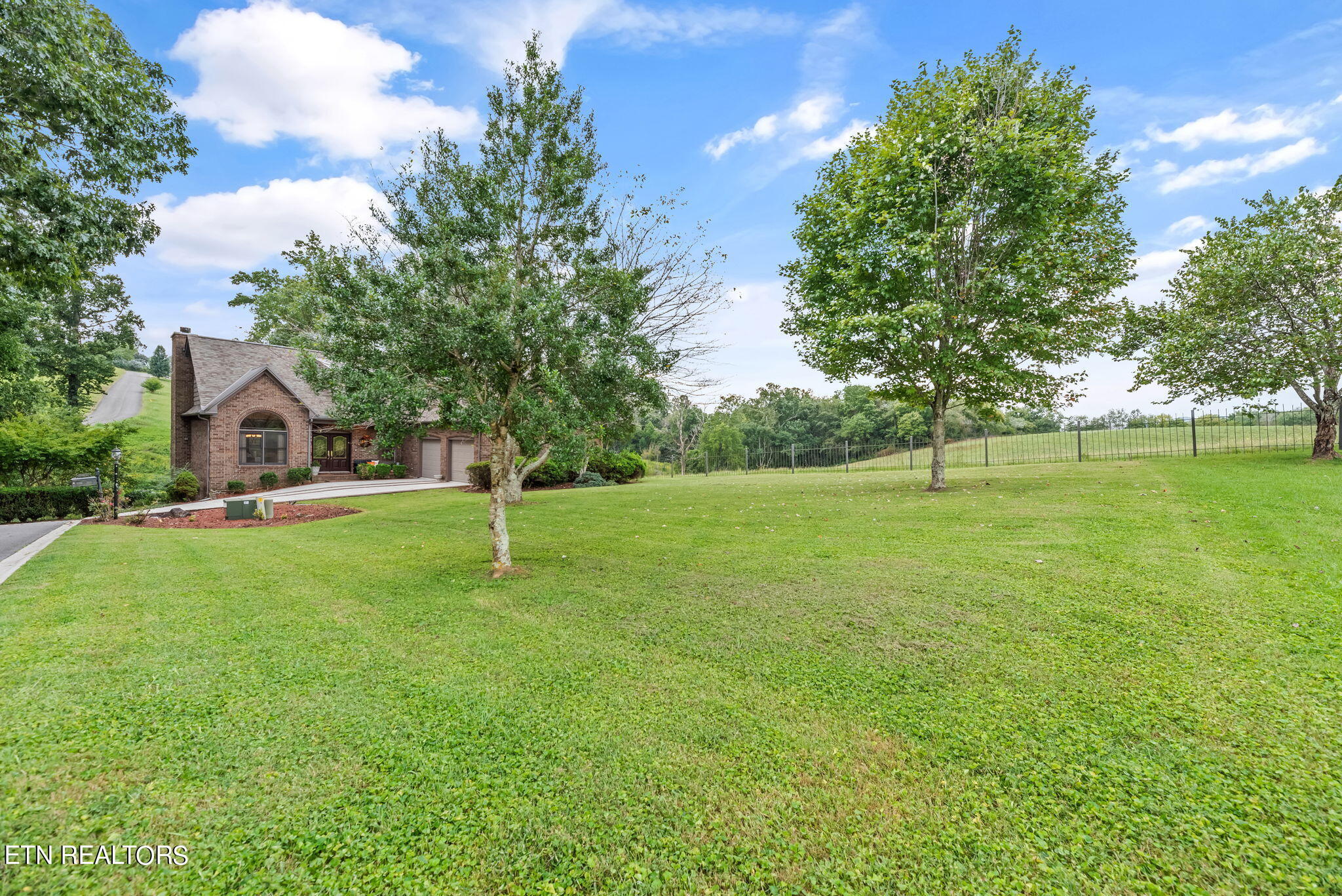 108 Oak Trace Lane, LaFollette