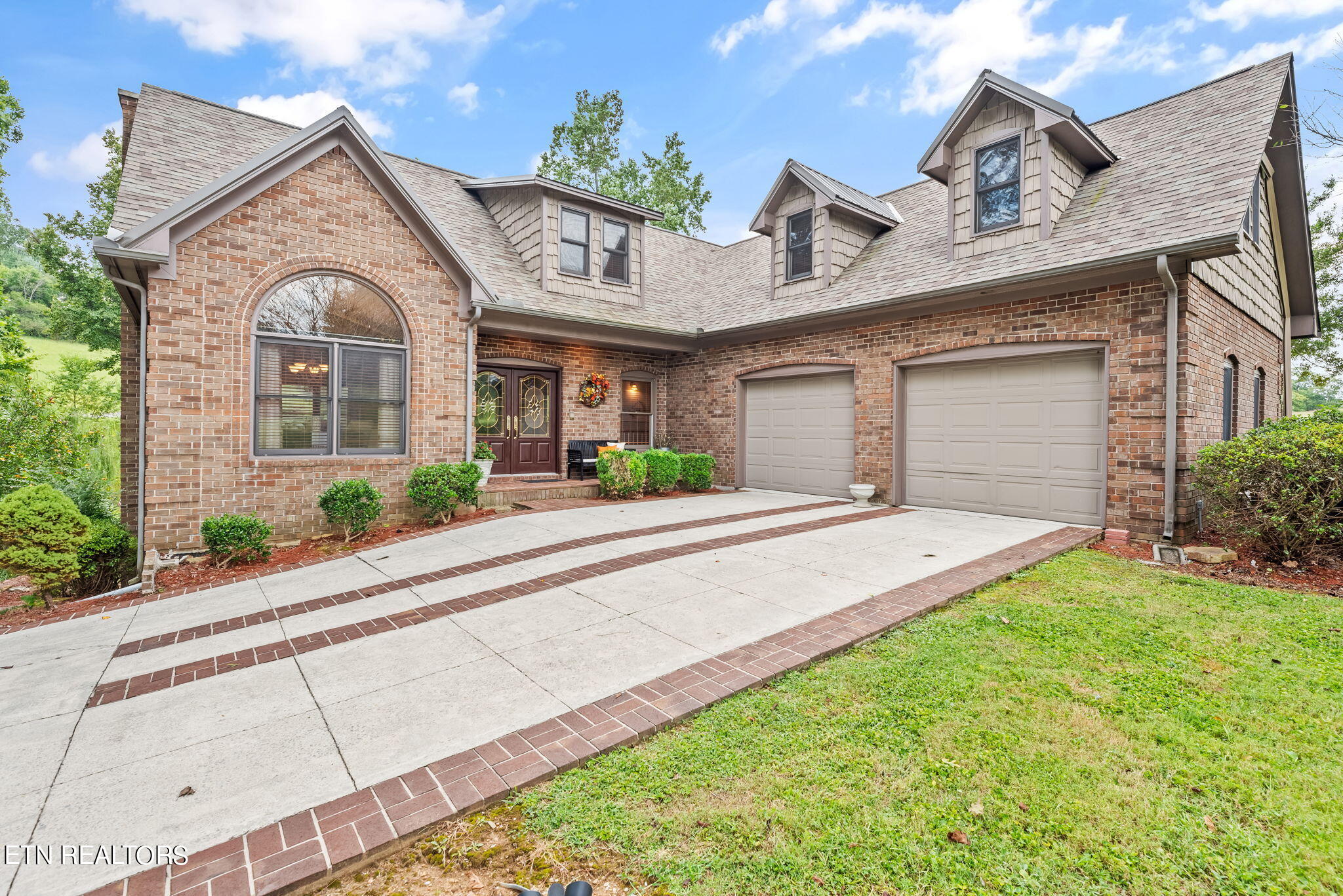 108 Oak Trace Lane, LaFollette