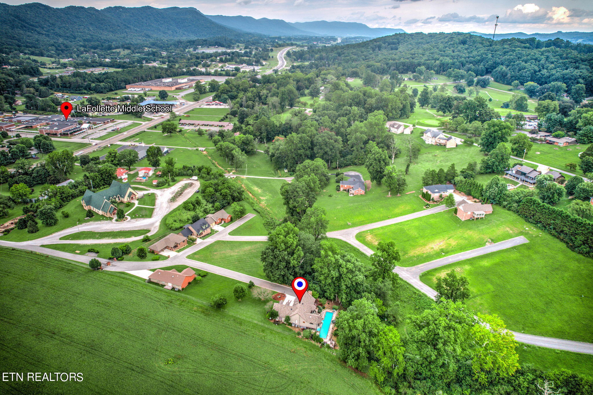 108 Oak Trace Lane, LaFollette