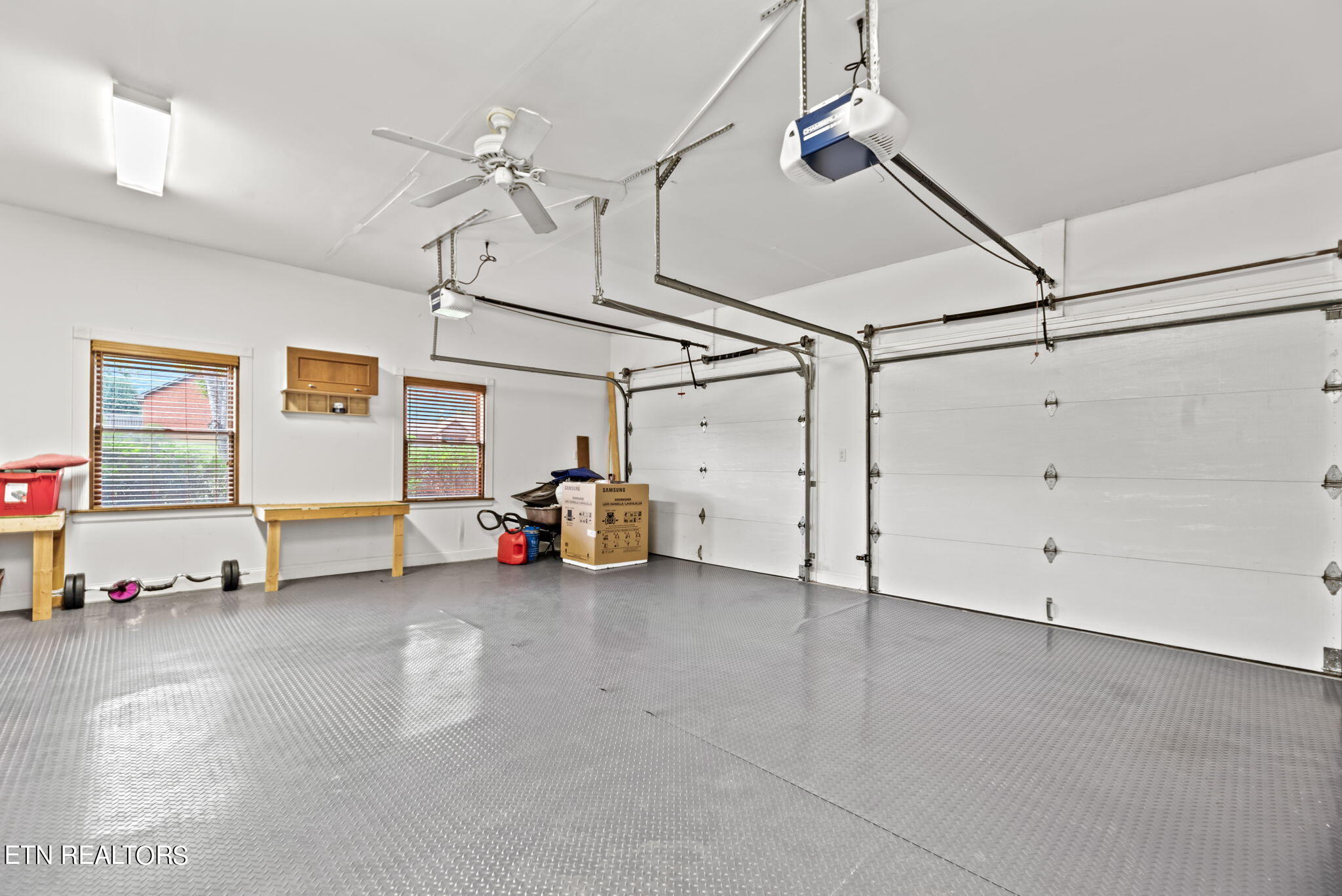 108 Oak Trace Lane, LaFollette