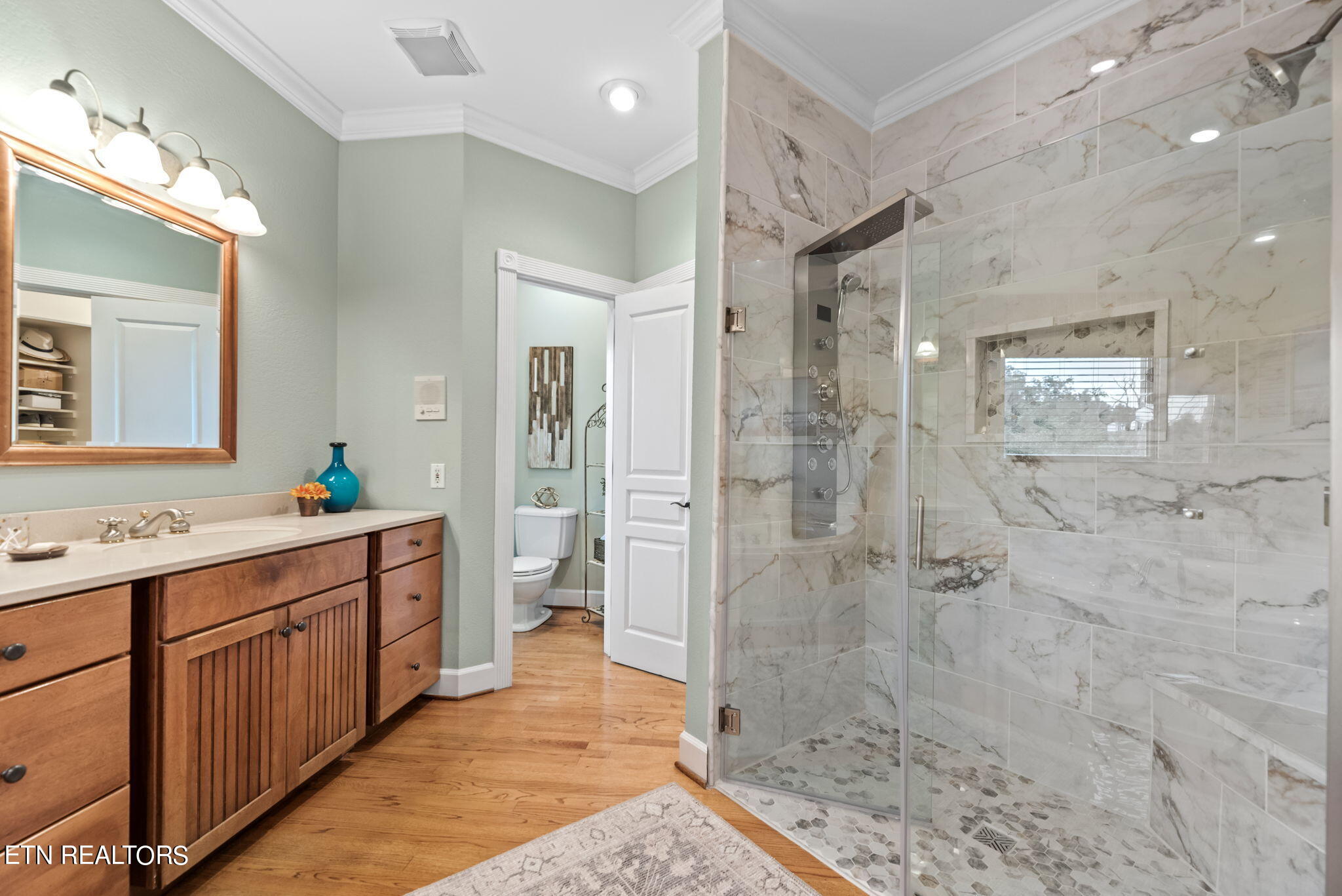 108 Oak Trace Lane, LaFollette