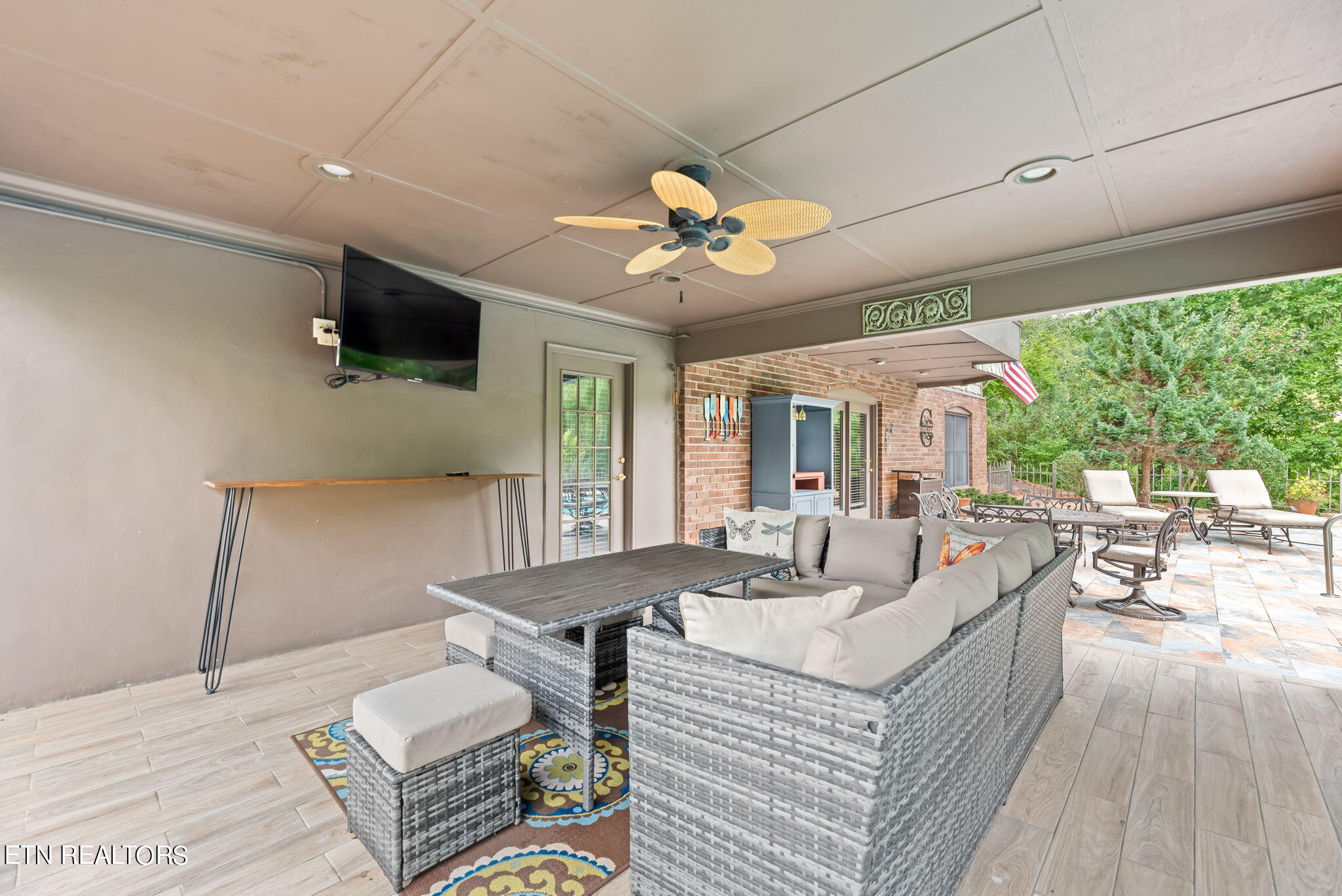 108 Oak Trace Lane, LaFollette