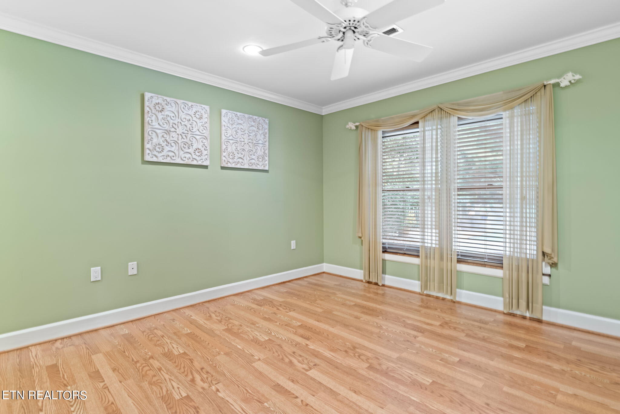 108 Oak Trace Lane, LaFollette