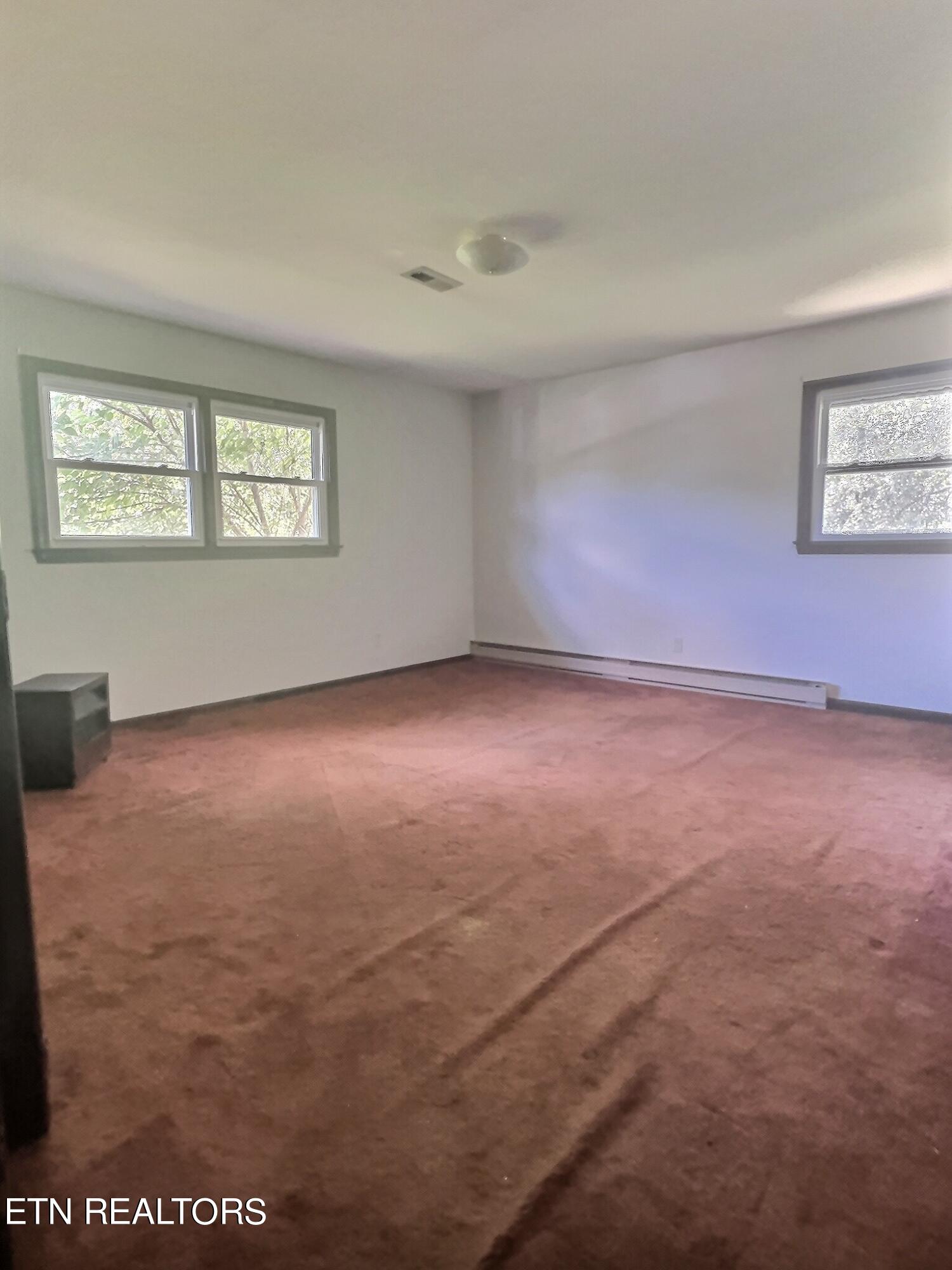 161 Oak Run Lane, LaFollette