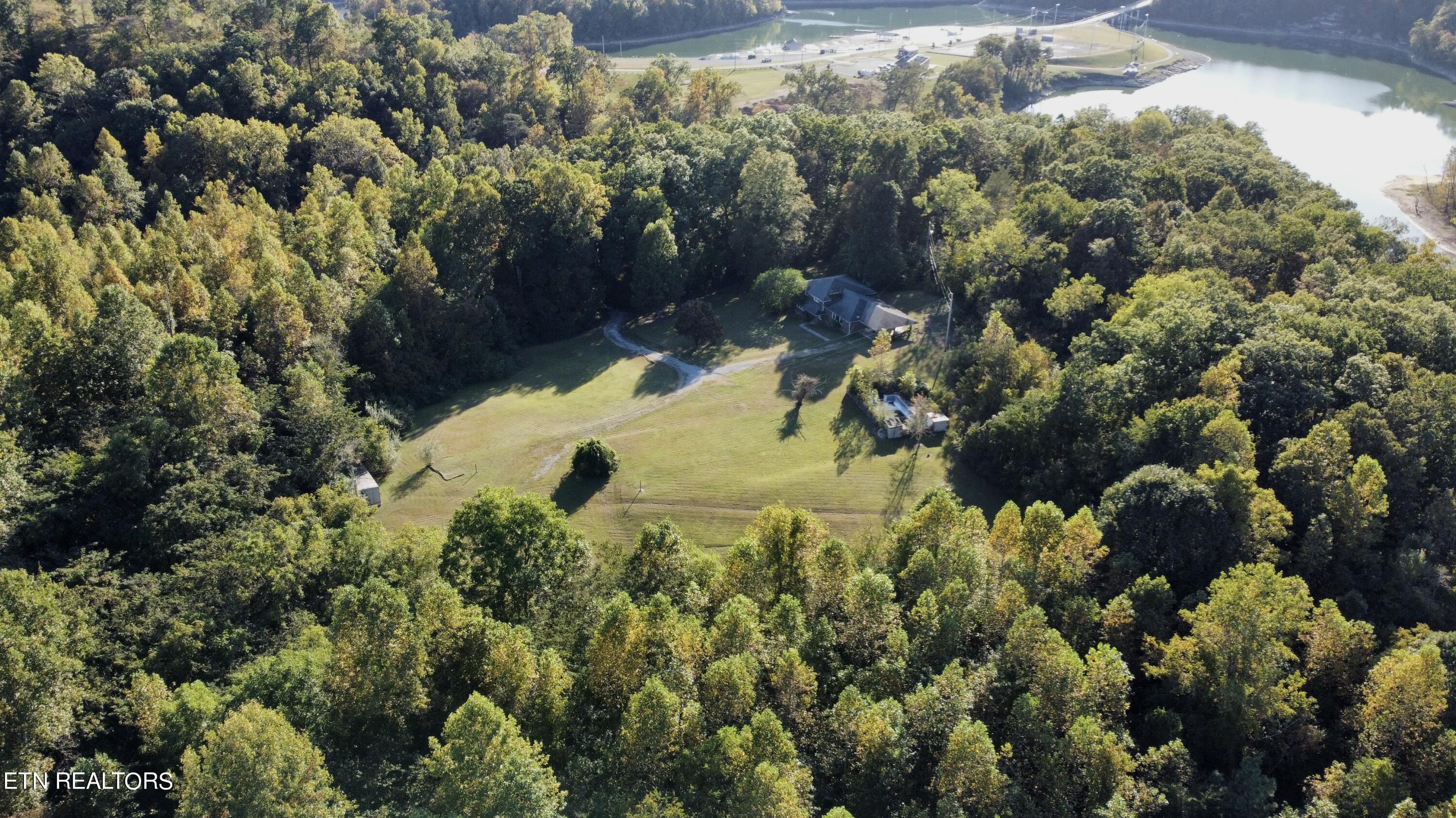 161 Oak Run Lane, LaFollette