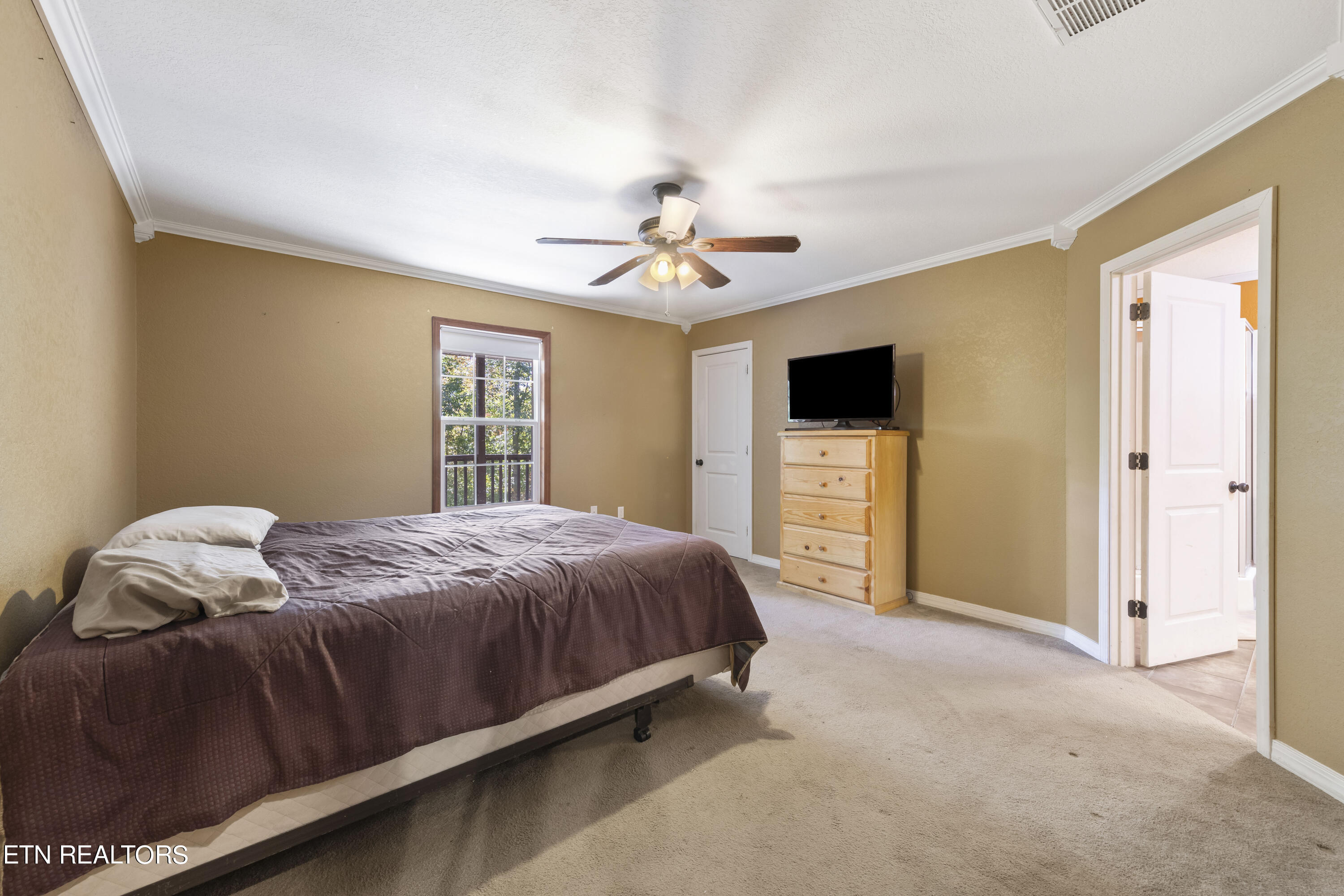 207 Little White Oak Rd