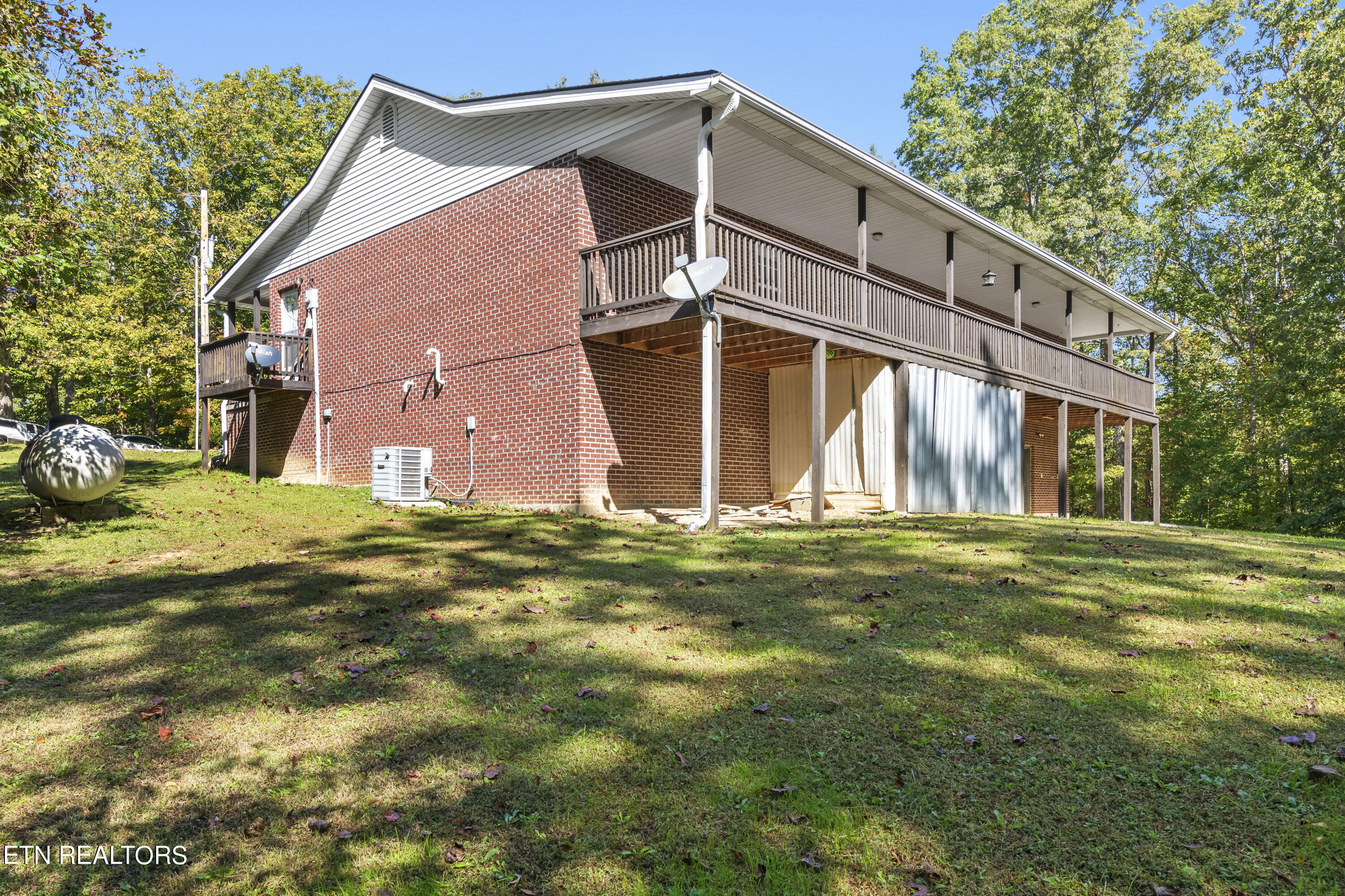 207 Little White Oak Rd