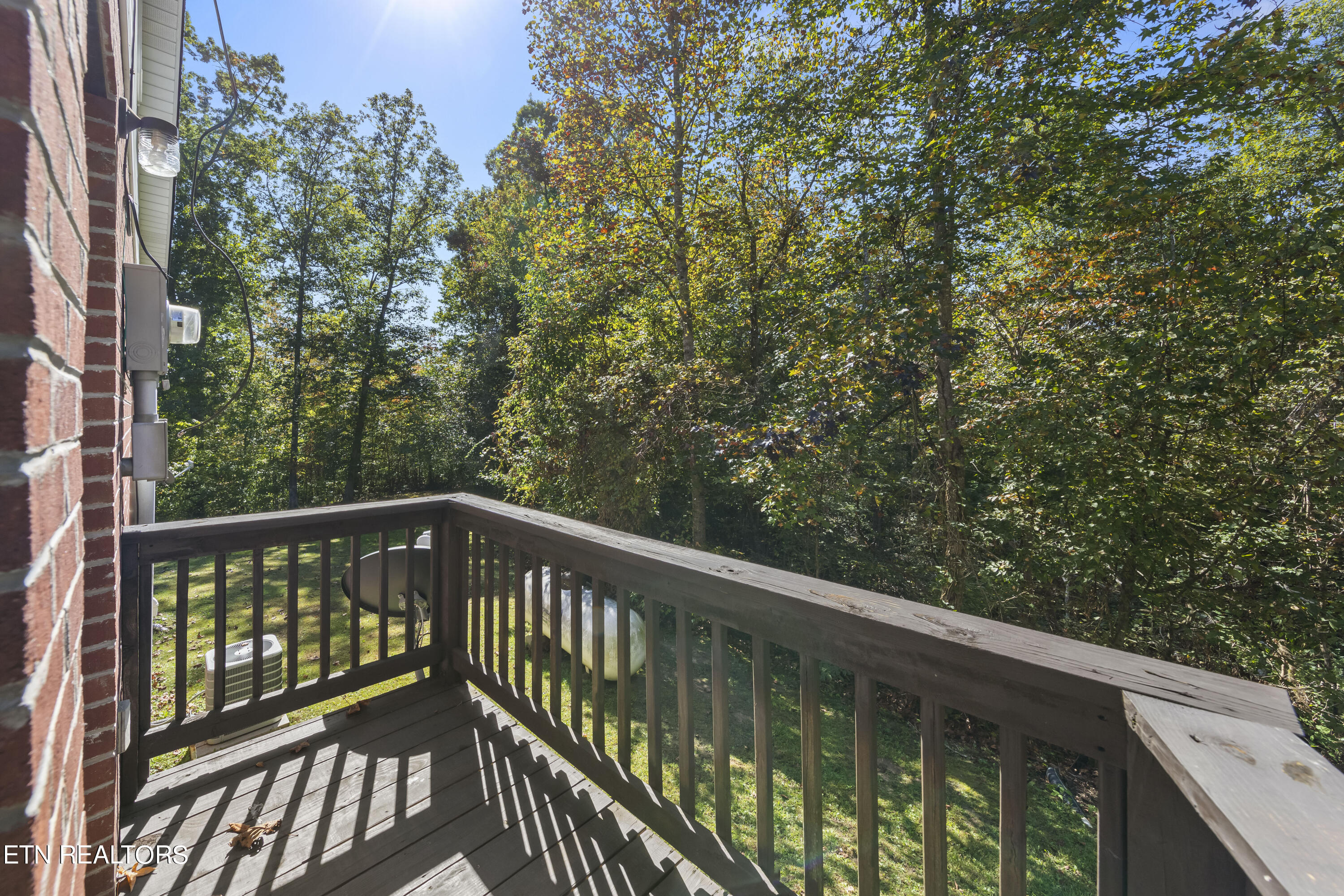 207 Little White Oak Rd