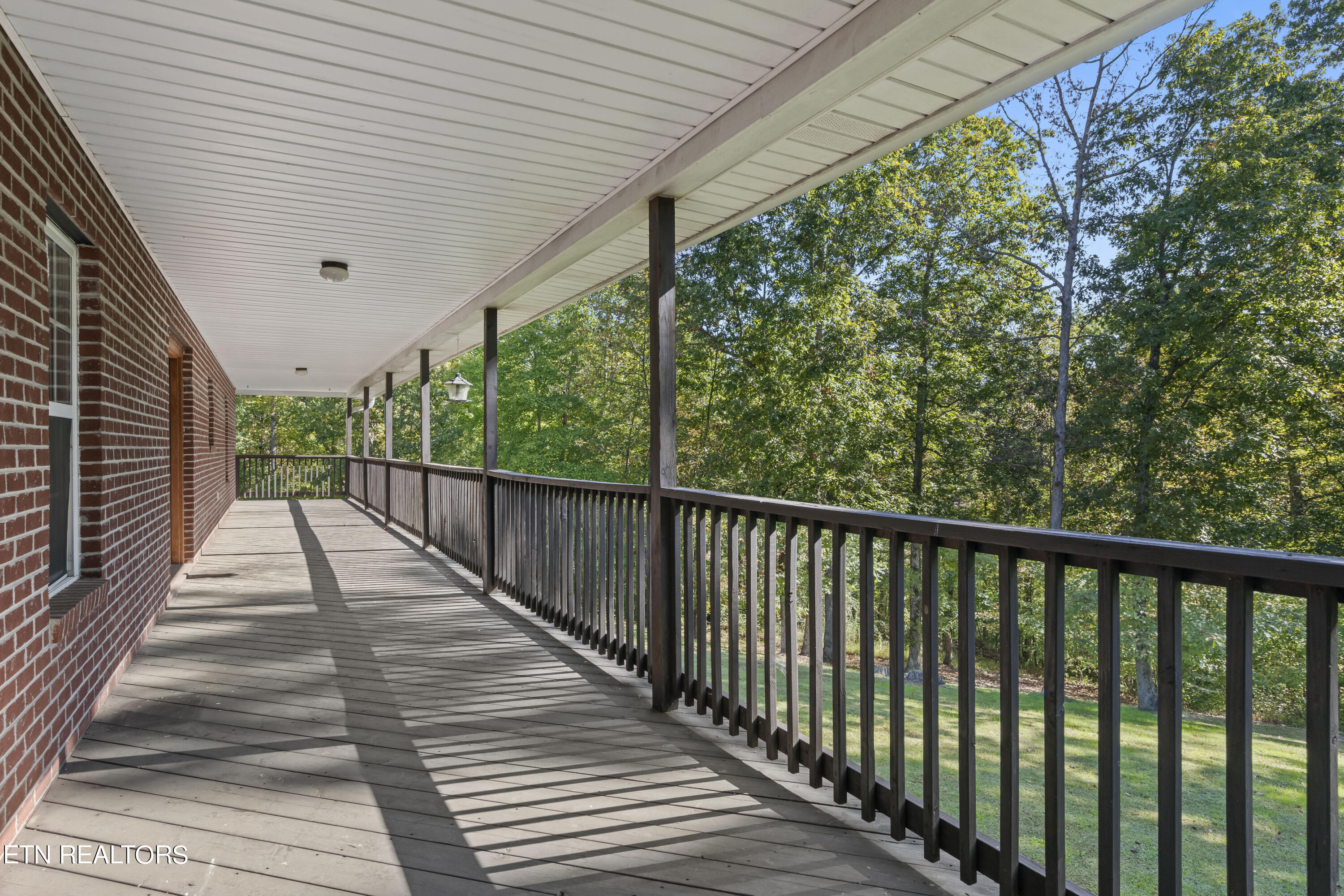 207 Little White Oak Rd