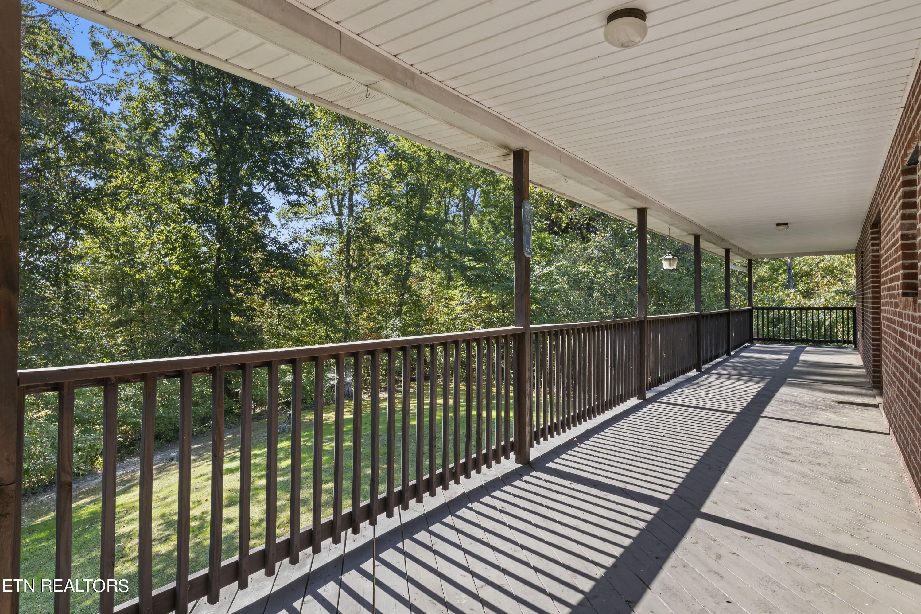 207 Little White Oak Rd