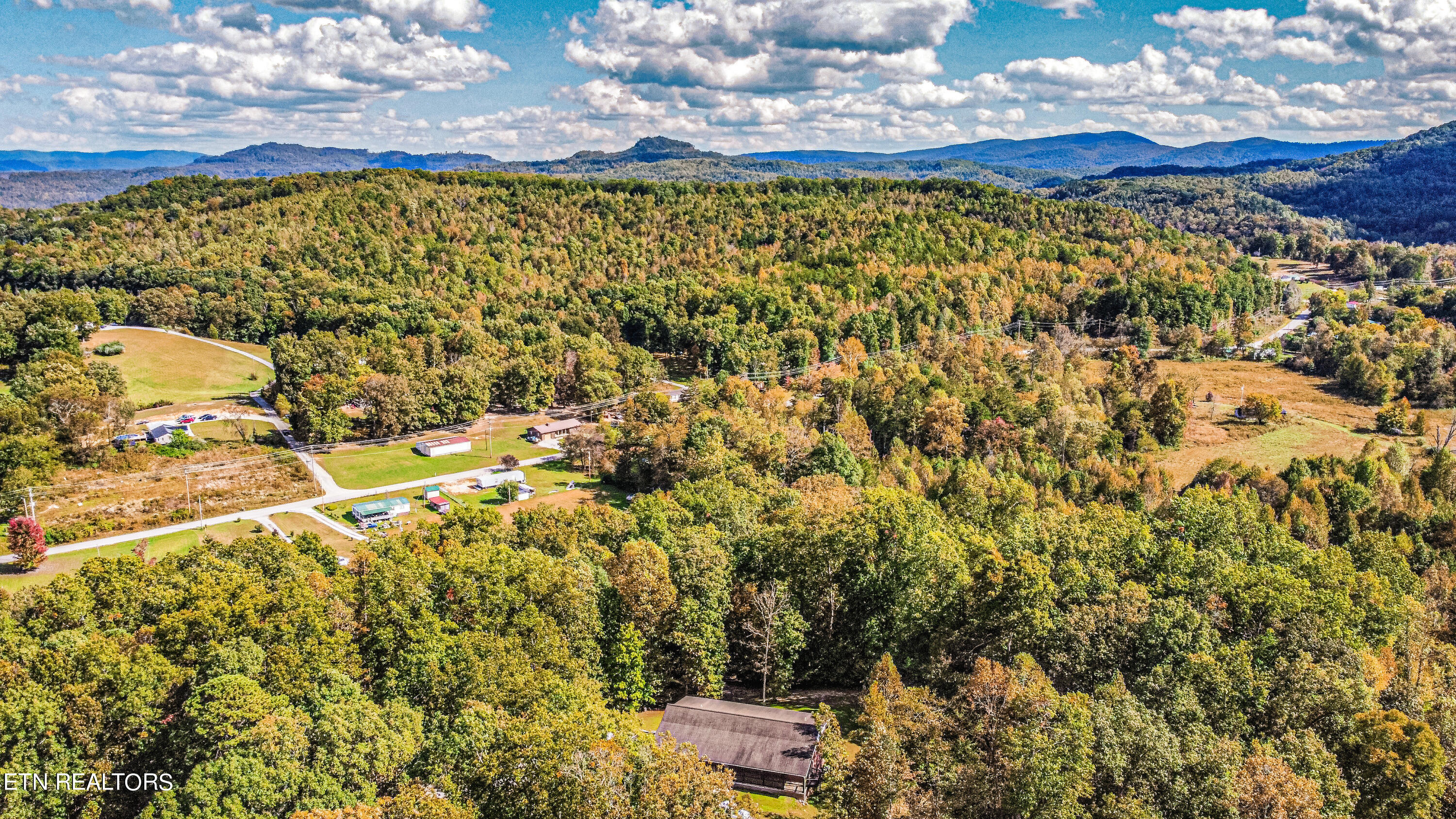 207 Little White Oak Rd