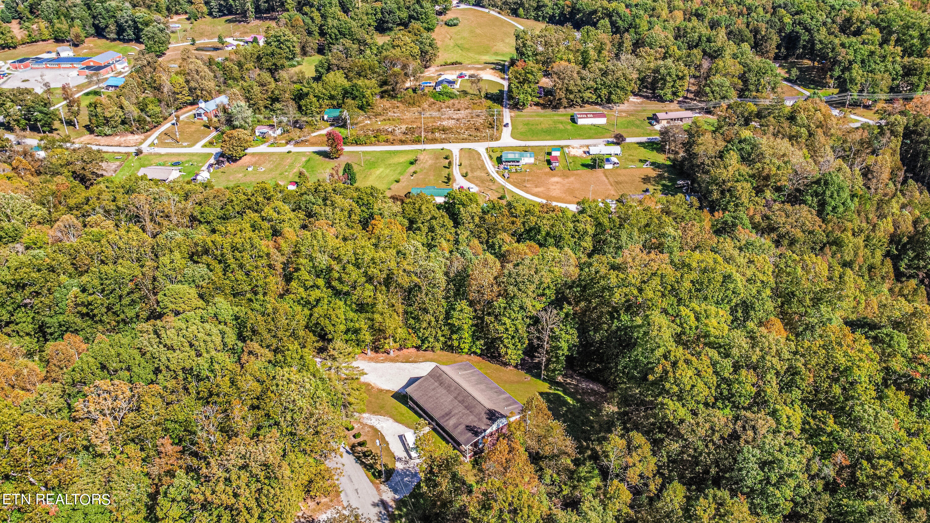 207 Little White Oak Rd