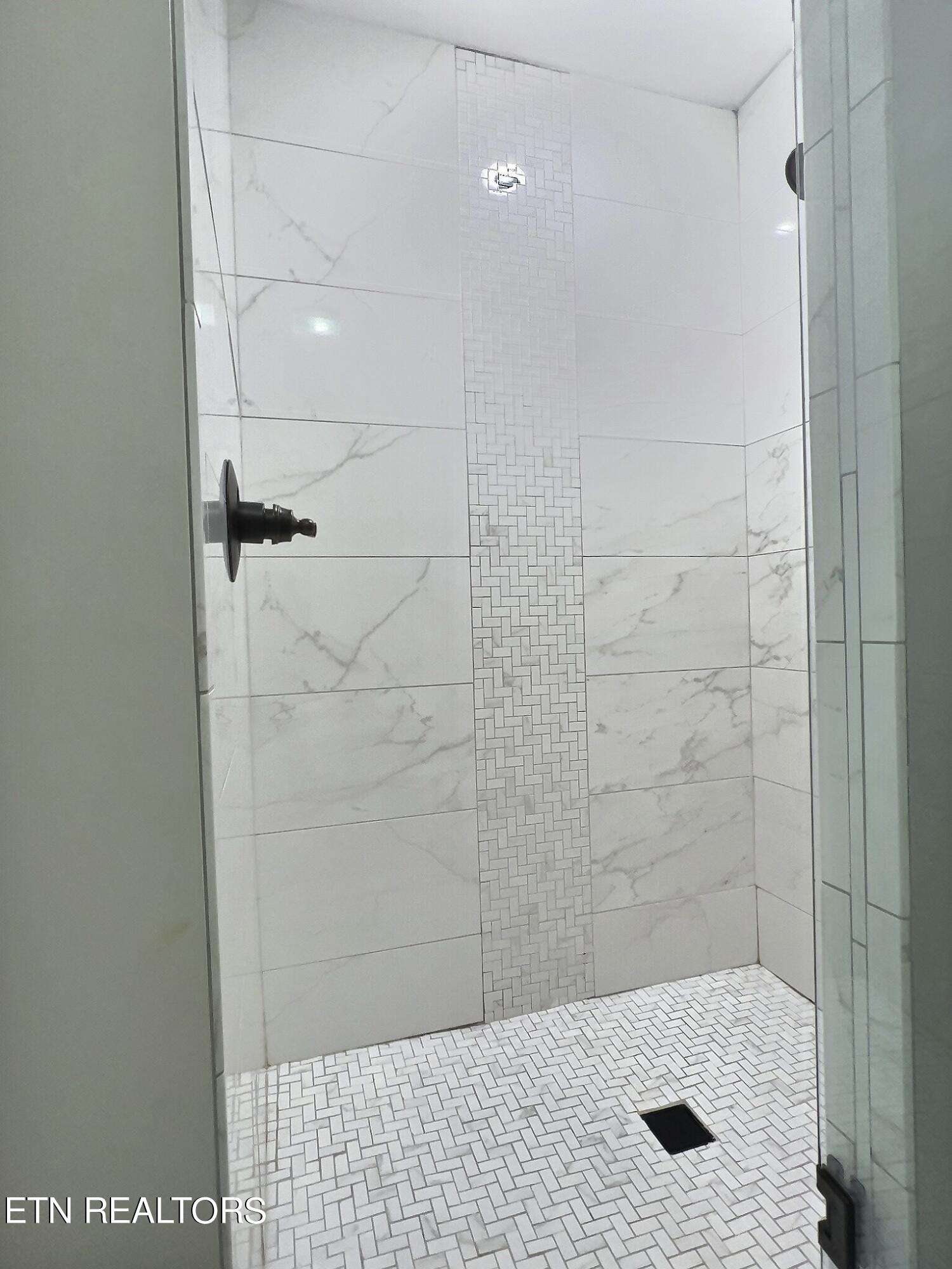 623 Lindsay Mill Circle, 2