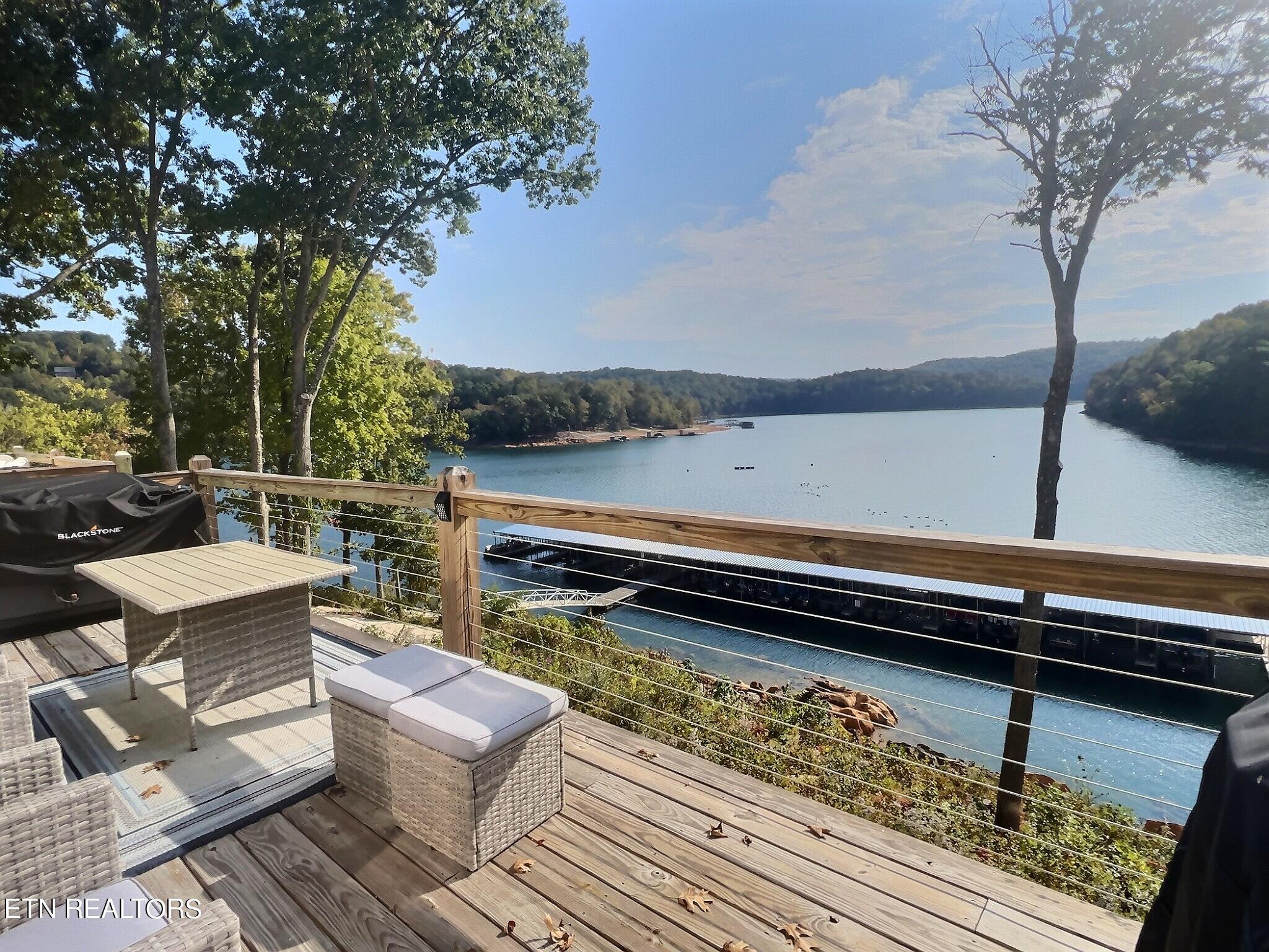 623 Lindsay Mill Circle, 2