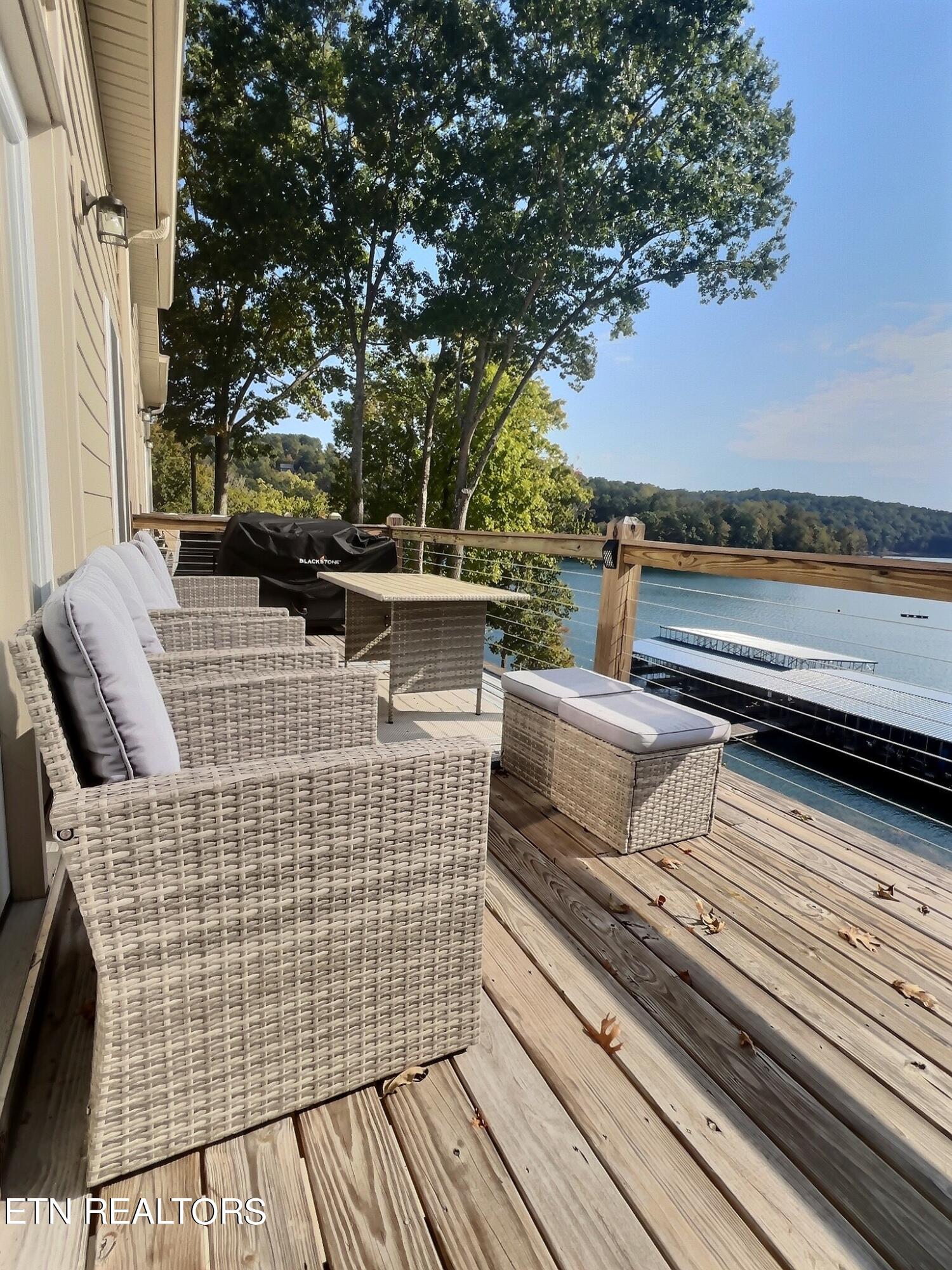 623 Lindsay Mill Circle, 2