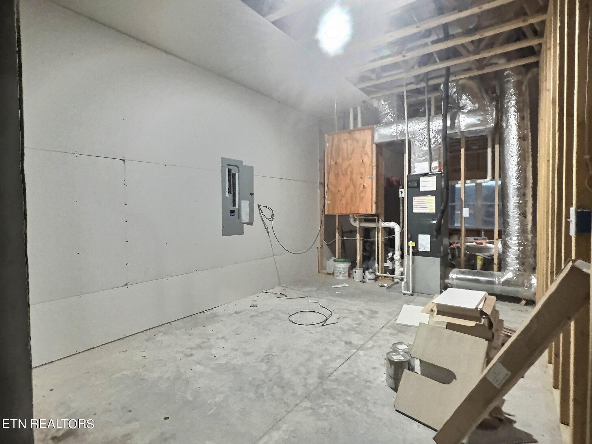 623 Lindsay Mill Circle, 2